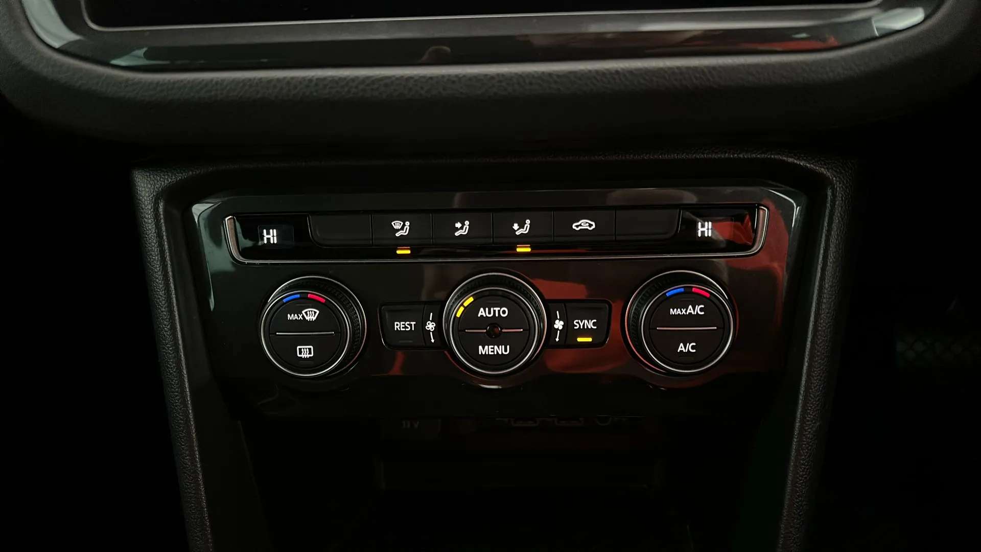 2019 VOLKSWAGEN TIGUAN 2019 VOLKSWAGEN TIGUAN