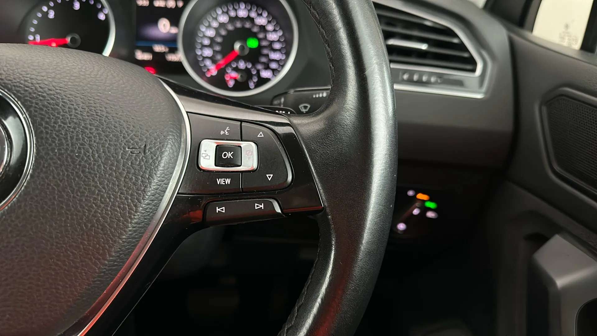 2019 VOLKSWAGEN TIGUAN 2019 VOLKSWAGEN TIGUAN