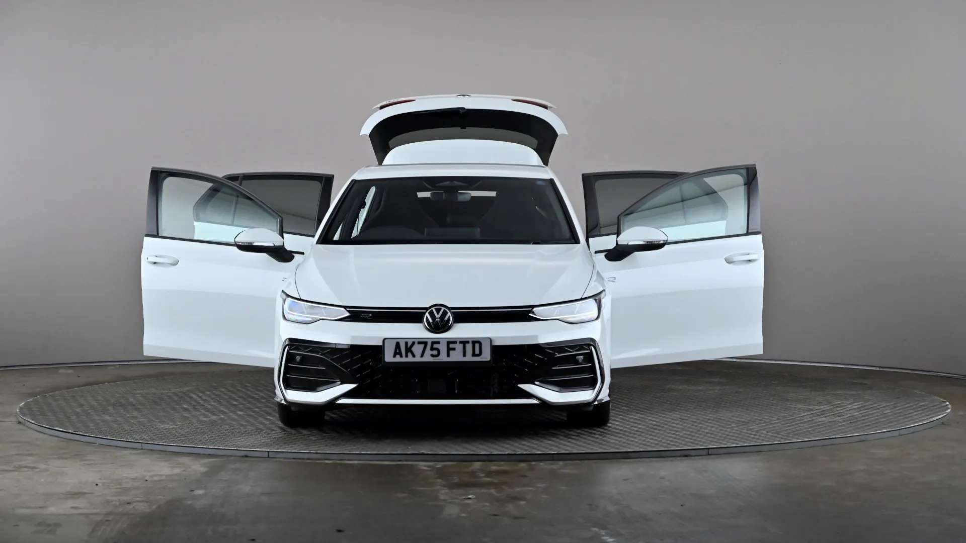 2025 VOLKSWAGEN GOLF 2025 VOLKSWAGEN GOLF