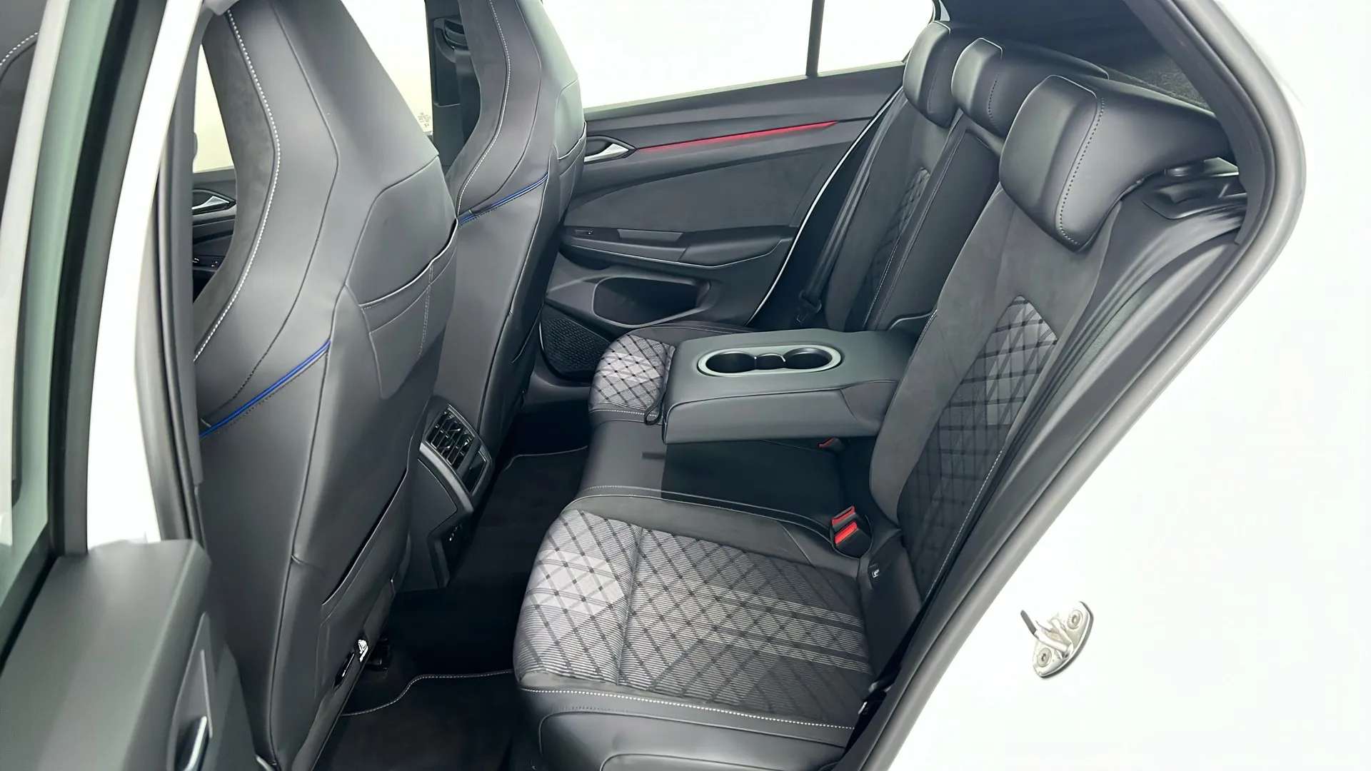 2025 VOLKSWAGEN GOLF 2025 VOLKSWAGEN GOLF