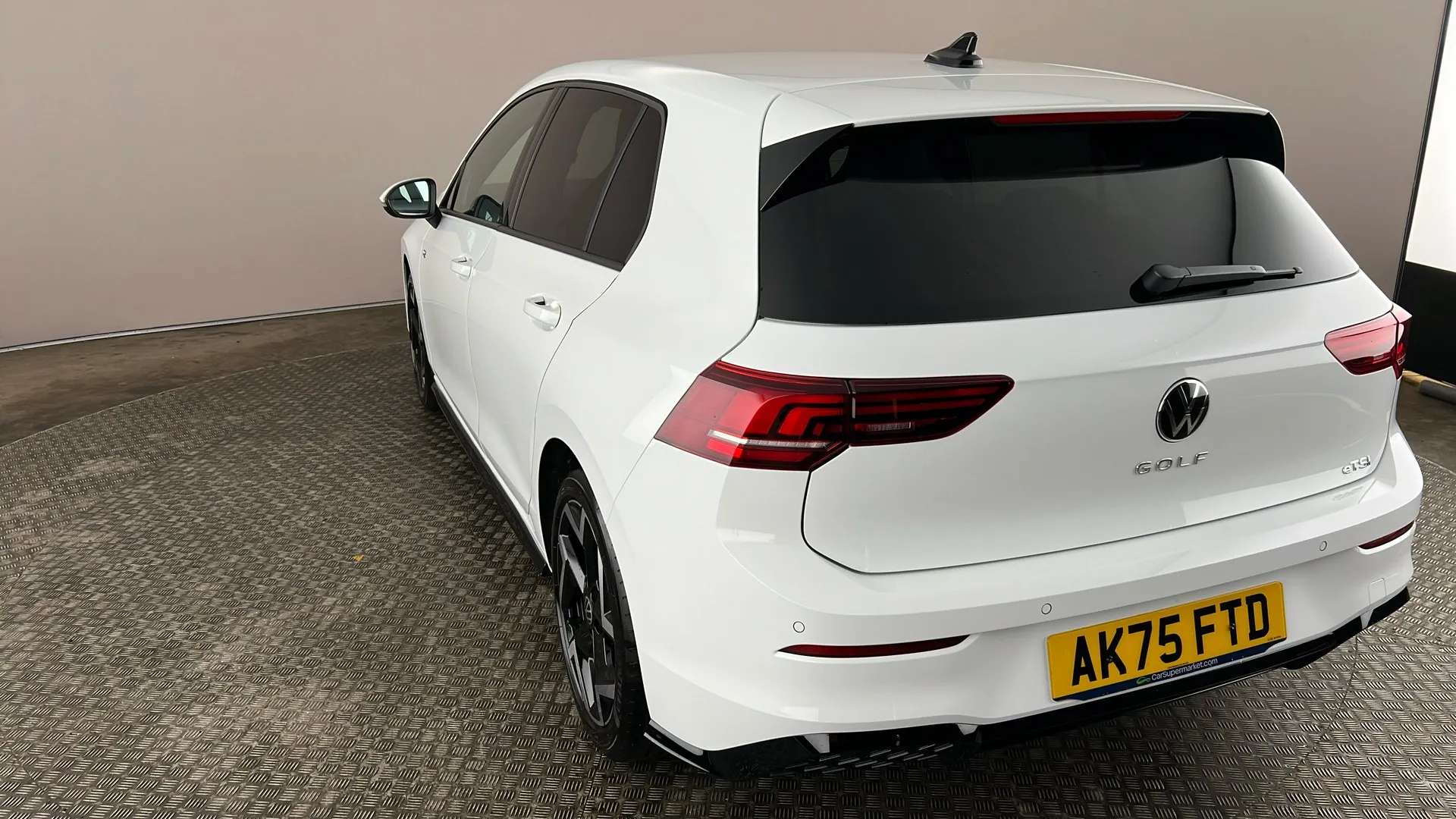 2025 VOLKSWAGEN GOLF 2025 VOLKSWAGEN GOLF