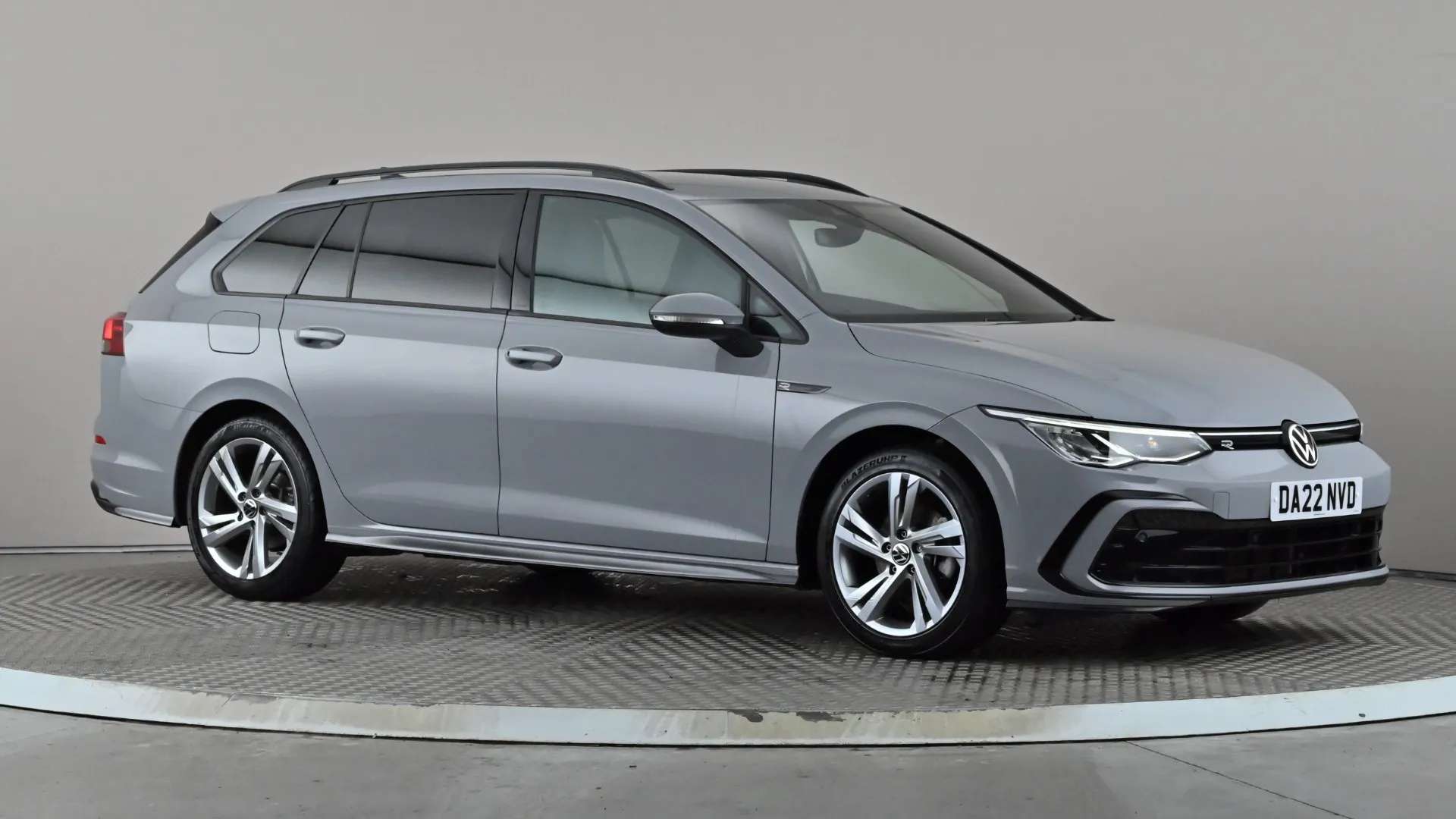 A 2022 VOLKSWAGEN GOLF 1.5 eTSI 150 R-Line DSG A 2022 VOLKSWAGEN GOLF 1.5 eTSI 150 R-Line DSG