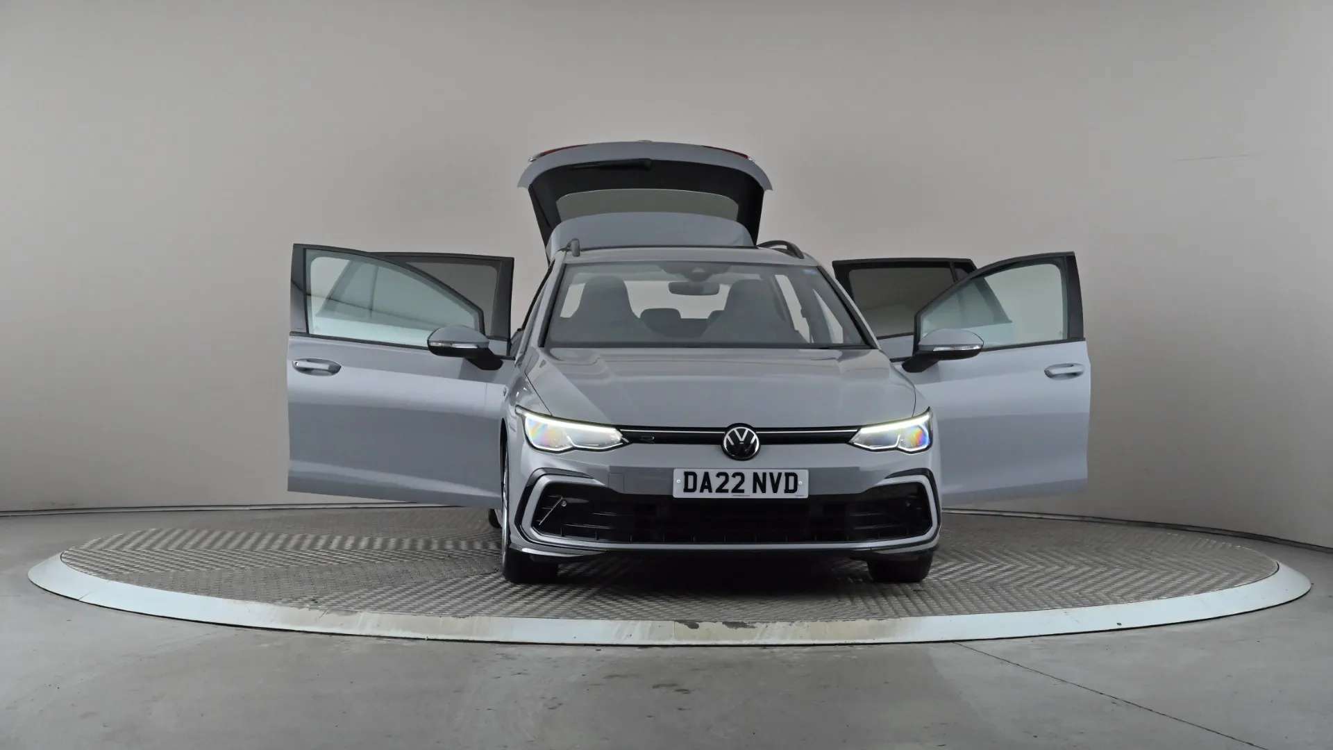 2022 VOLKSWAGEN GOLF 2022 VOLKSWAGEN GOLF