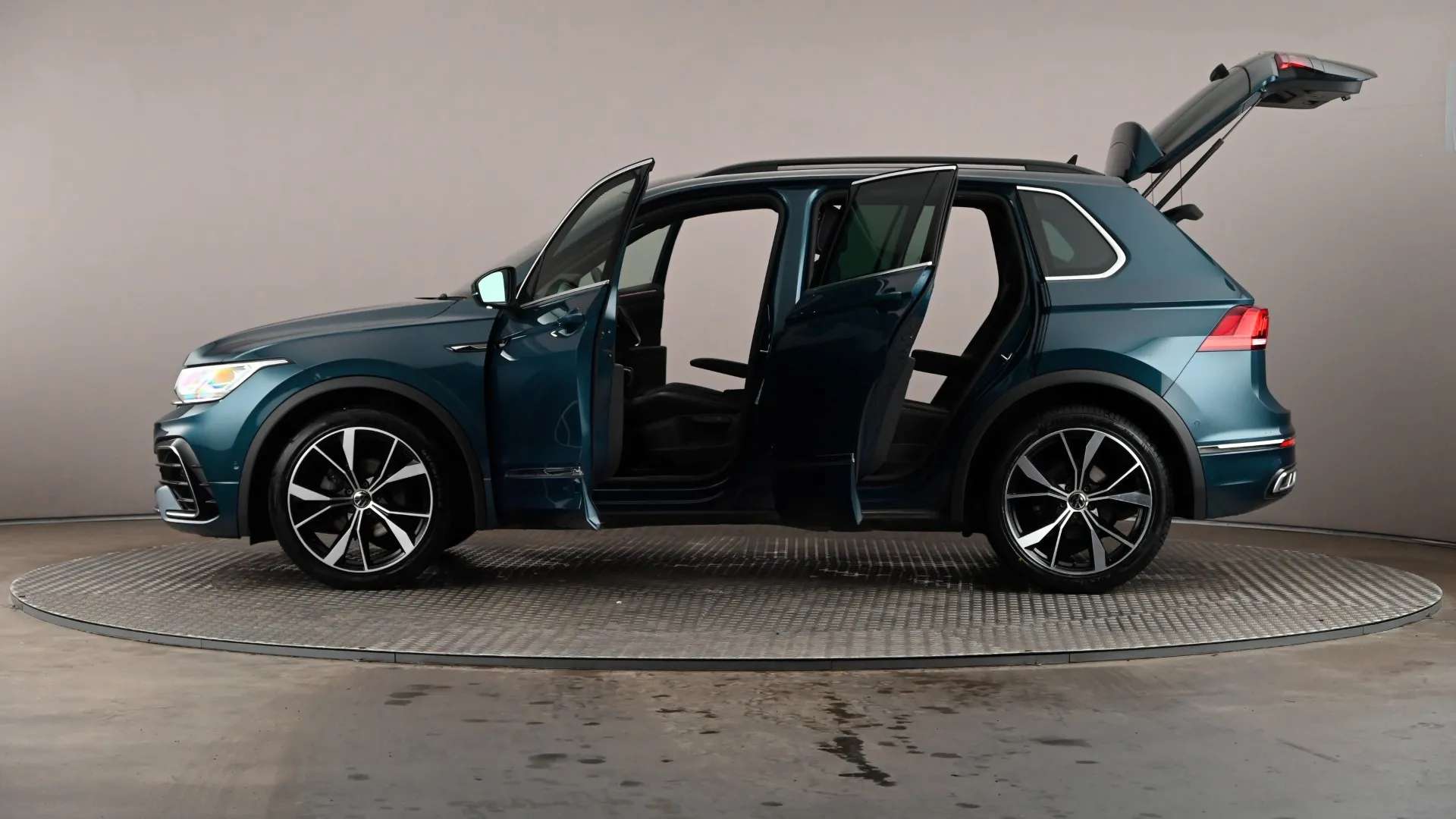 2022 VOLKSWAGEN TIGUAN 2022 VOLKSWAGEN TIGUAN
