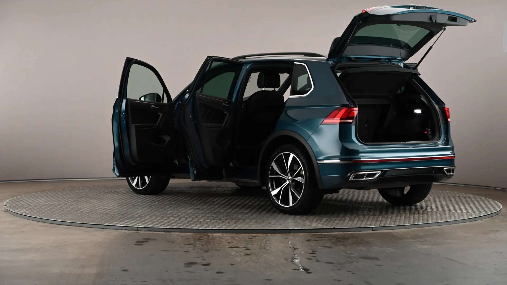 2022 VOLKSWAGEN TIGUAN 2022 VOLKSWAGEN TIGUAN
