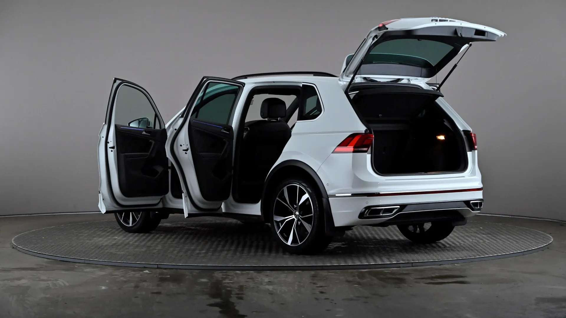 2021 VOLKSWAGEN TIGUAN 2021 VOLKSWAGEN TIGUAN