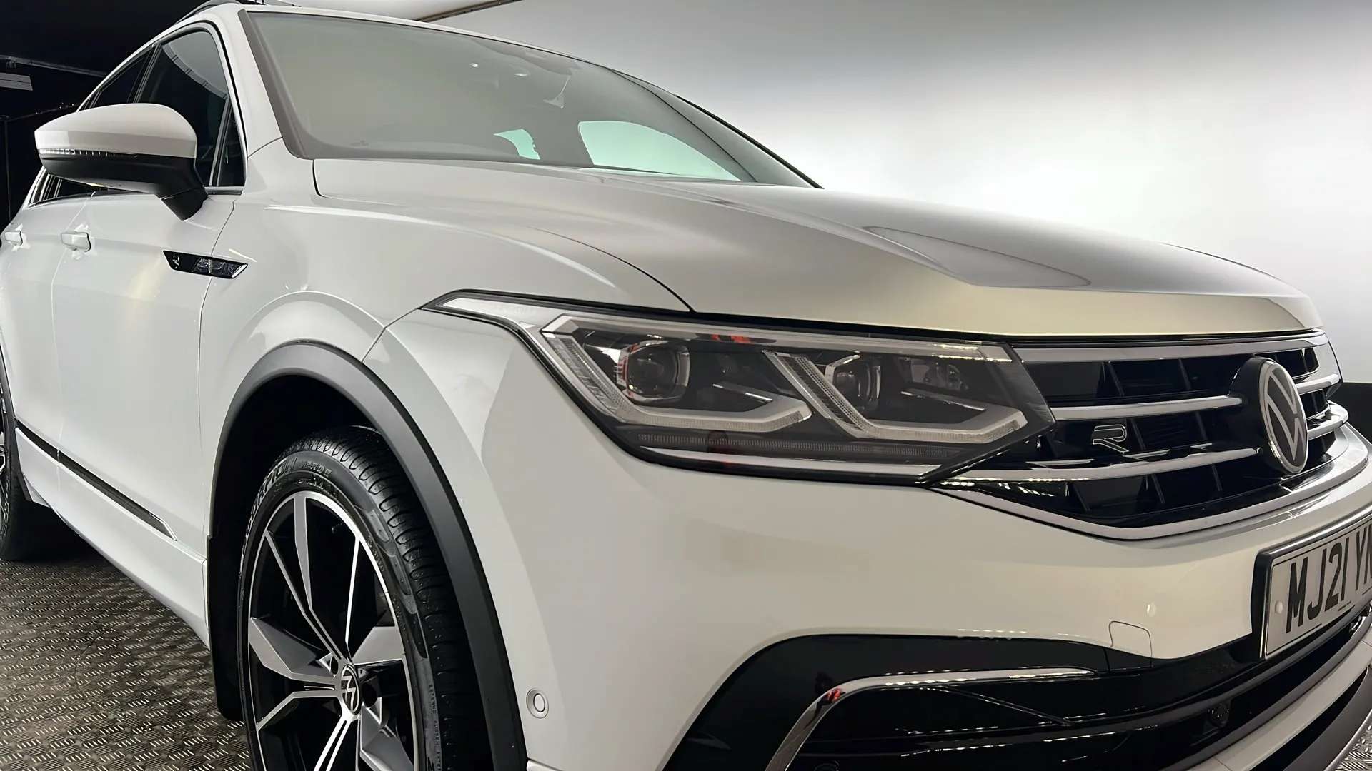 2021 VOLKSWAGEN TIGUAN 2021 VOLKSWAGEN TIGUAN