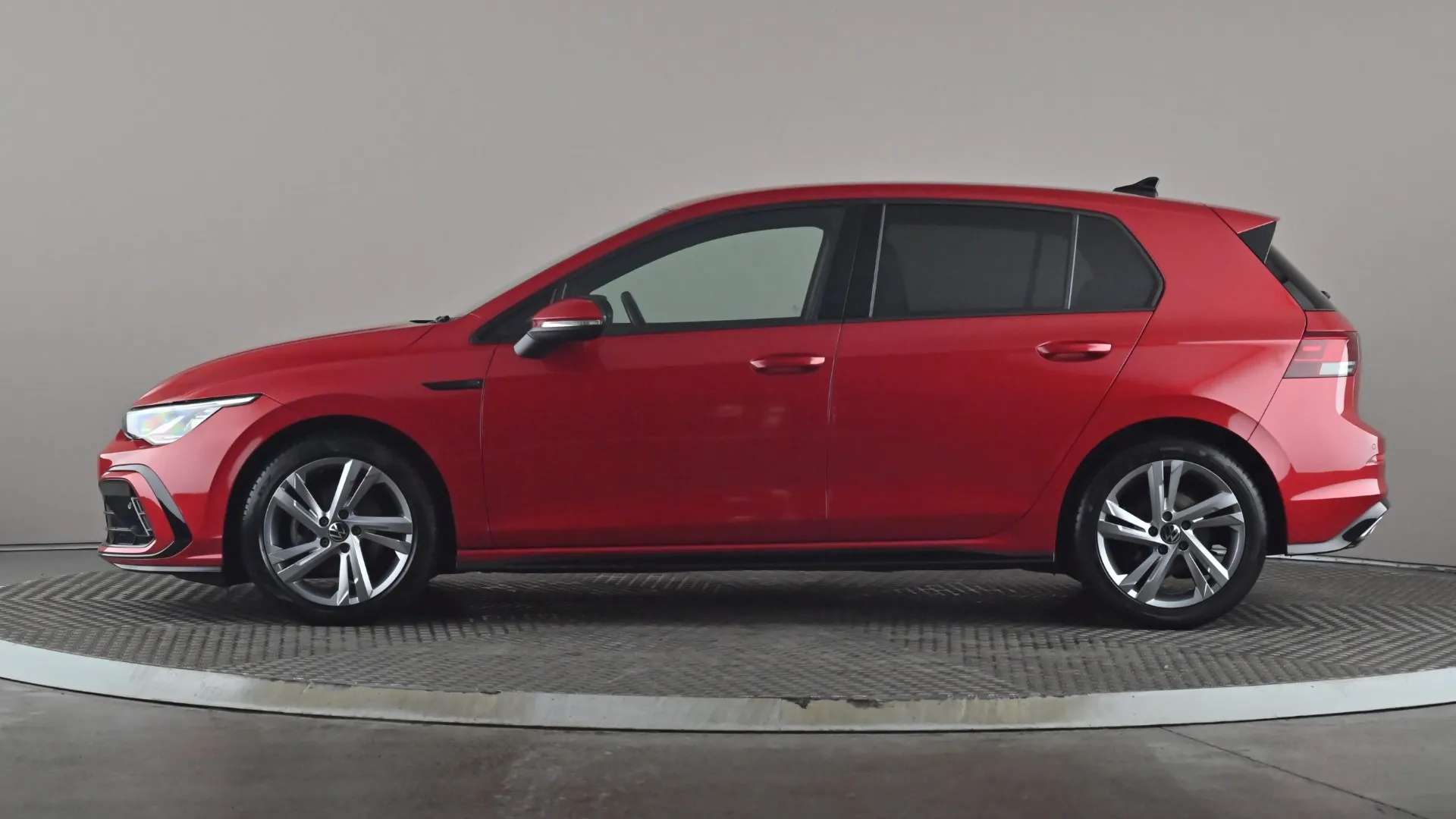 A 2024 VOLKSWAGEN GOLF 2.0 TDI 150 R-Line DSG A 2024 VOLKSWAGEN GOLF 2.0 TDI 150 R-Line DSG