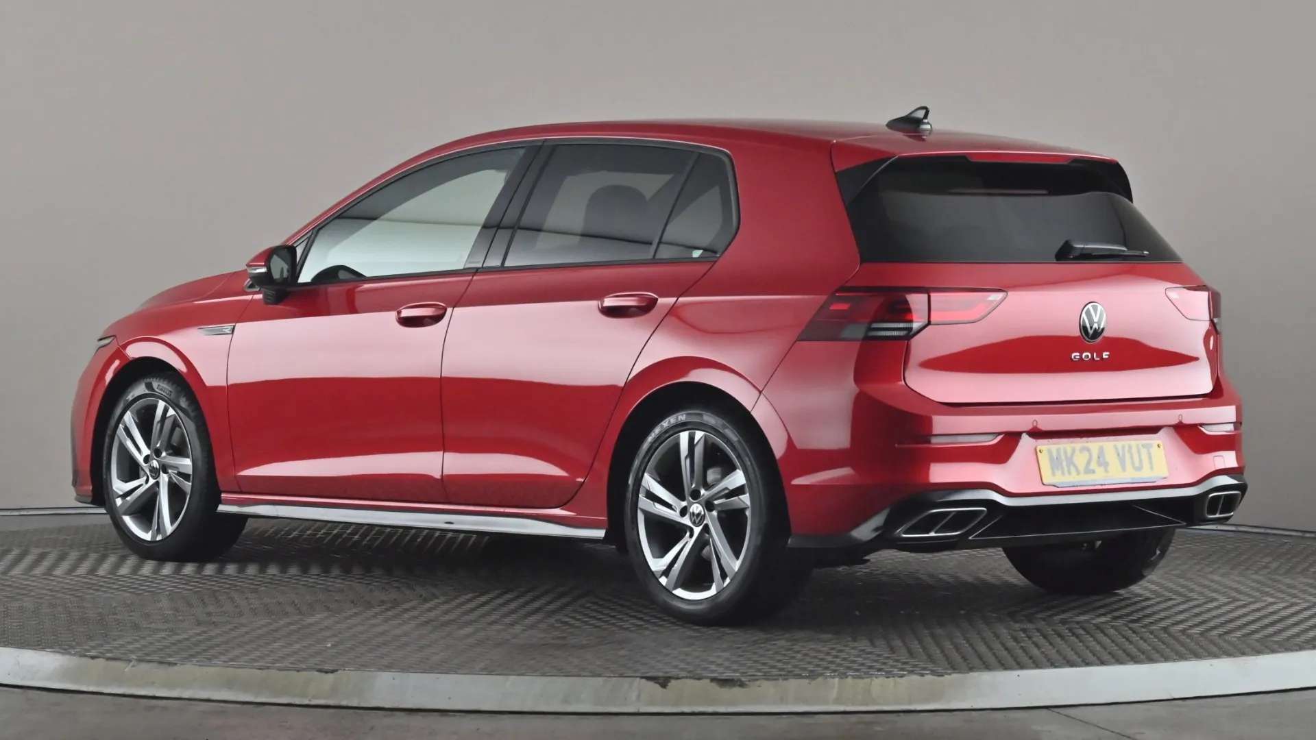 A 2024 VOLKSWAGEN GOLF 2.0 TDI 150 R-Line DSG A 2024 VOLKSWAGEN GOLF 2.0 TDI 150 R-Line DSG