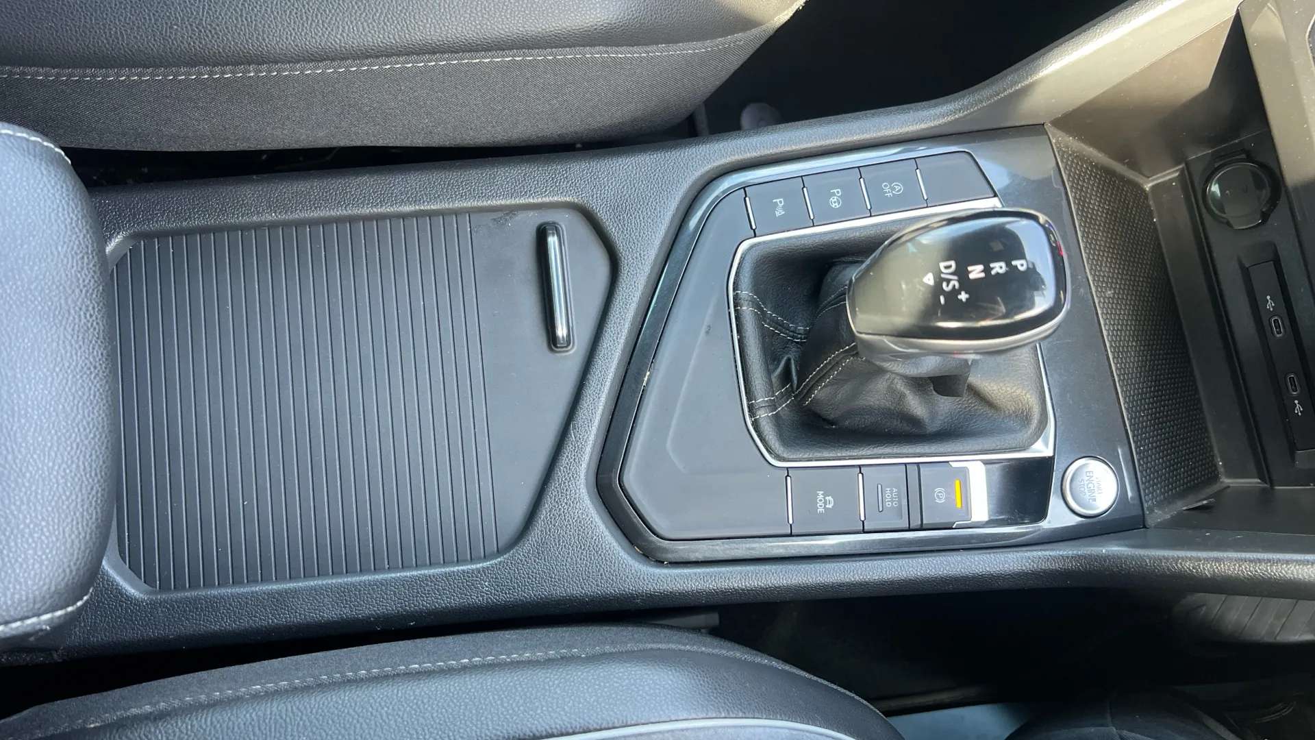 2021 VOLKSWAGEN TIGUAN 2021 VOLKSWAGEN TIGUAN
