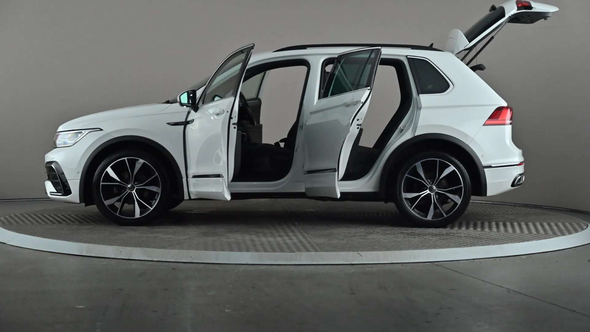 2023 VOLKSWAGEN TIGUAN 2023 VOLKSWAGEN TIGUAN