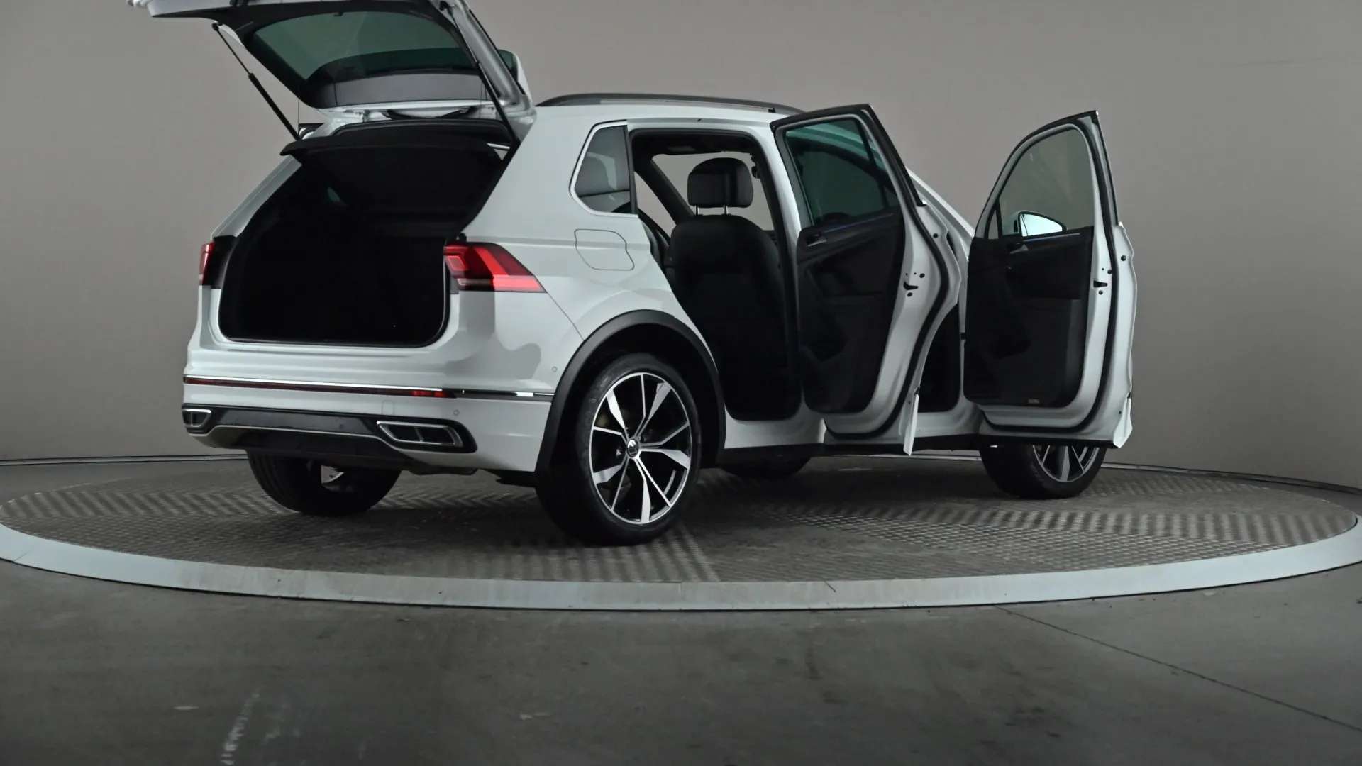 2023 VOLKSWAGEN TIGUAN 2023 VOLKSWAGEN TIGUAN