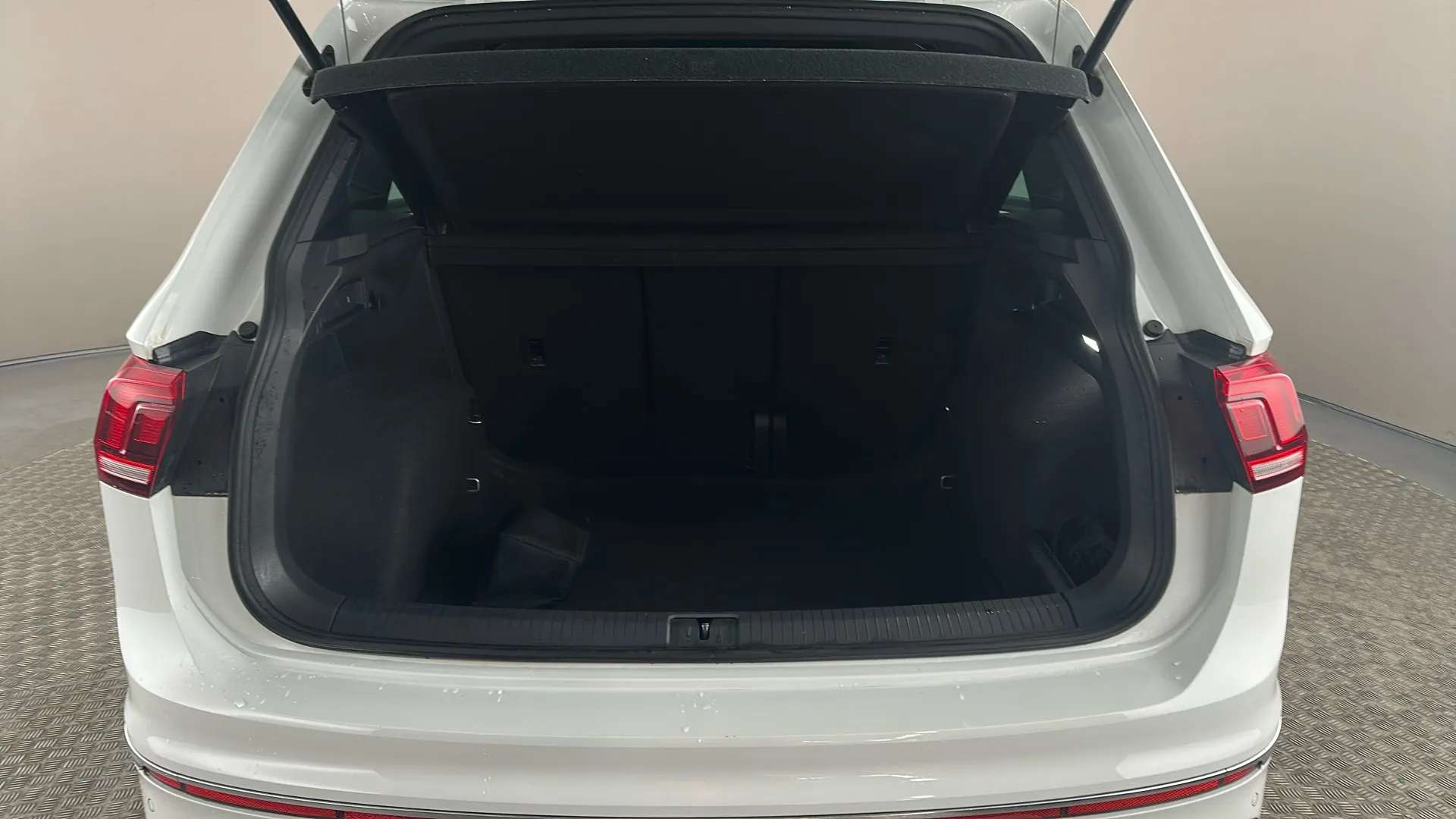 2023 VOLKSWAGEN TIGUAN 2023 VOLKSWAGEN TIGUAN