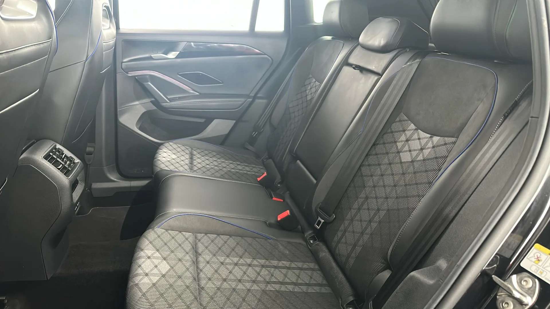 2024 VOLKSWAGEN TIGUAN 2024 VOLKSWAGEN TIGUAN