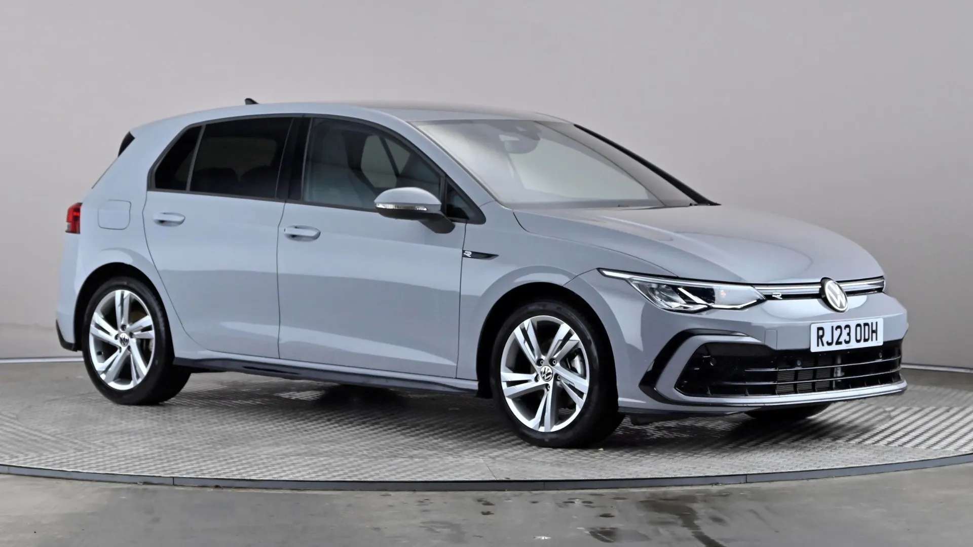 A 2023 VOLKSWAGEN GOLF 1.5 eTSI 150 R-Line DSG A 2023 VOLKSWAGEN GOLF 1.5 eTSI 150 R-Line DSG