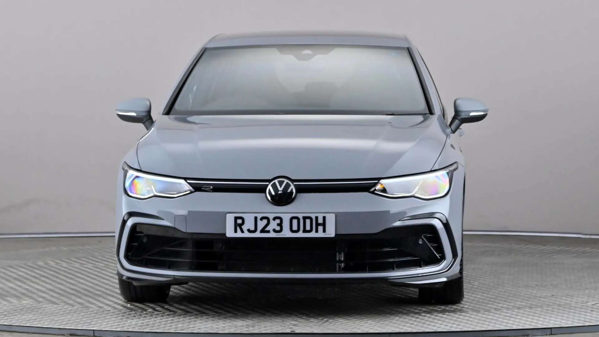 A 2023 VOLKSWAGEN GOLF 1.5 eTSI 150 R-Line DSG A 2023 VOLKSWAGEN GOLF 1.5 eTSI 150 R-Line DSG