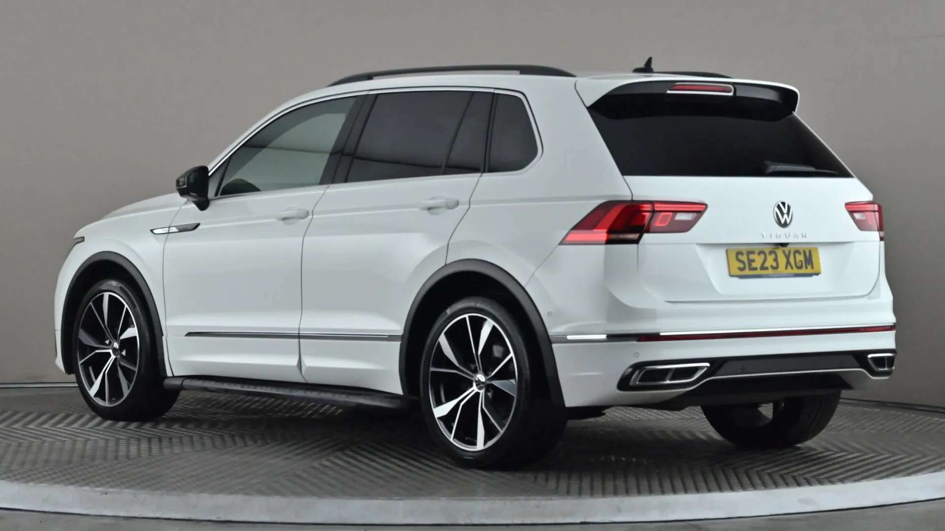A 2023 VOLKSWAGEN TIGUAN 1.5 TSI 150 R-Line DSG A 2023 VOLKSWAGEN TIGUAN 1.5 TSI 150 R-Line DSG
