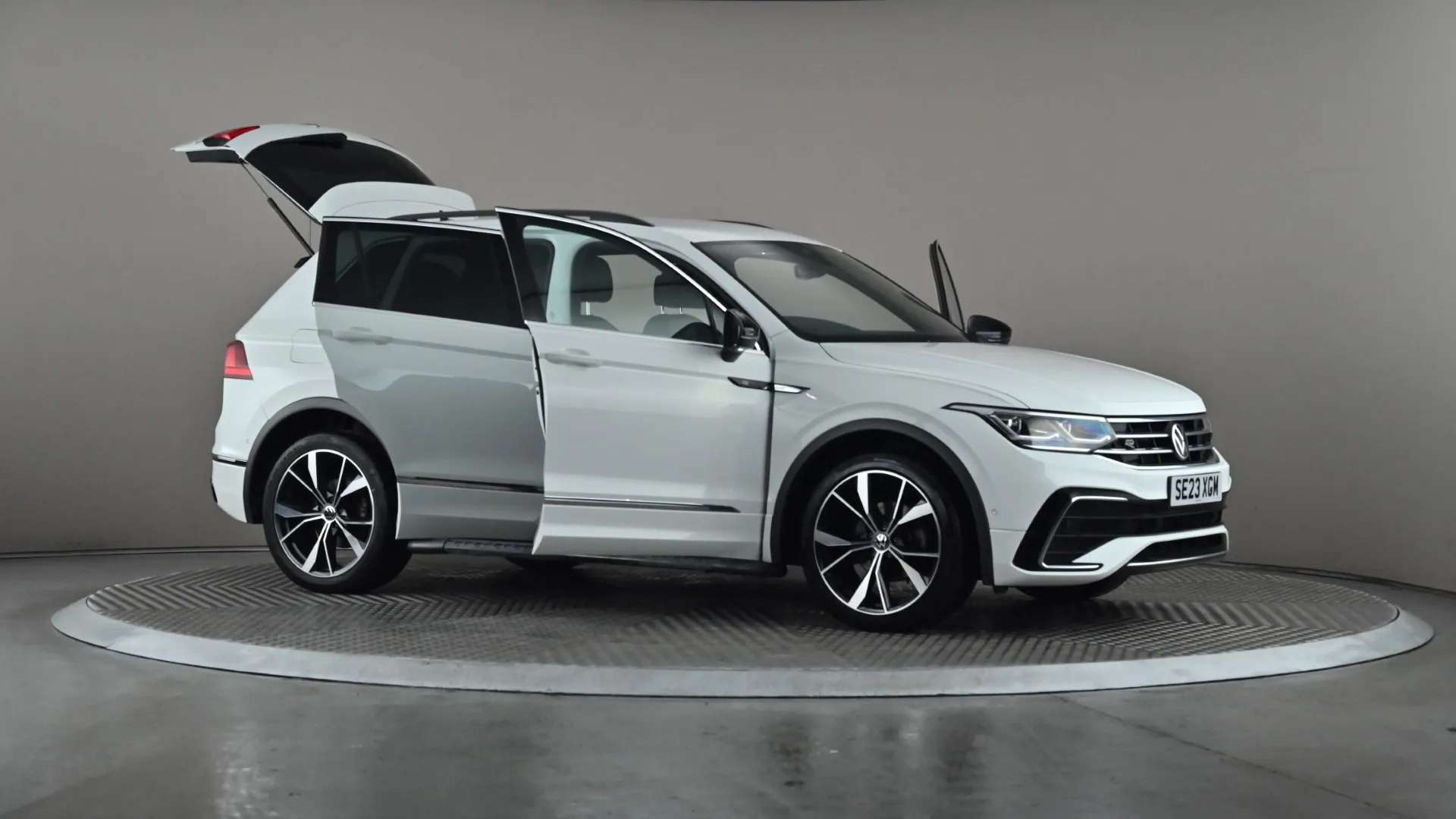 2023 VOLKSWAGEN TIGUAN 2023 VOLKSWAGEN TIGUAN