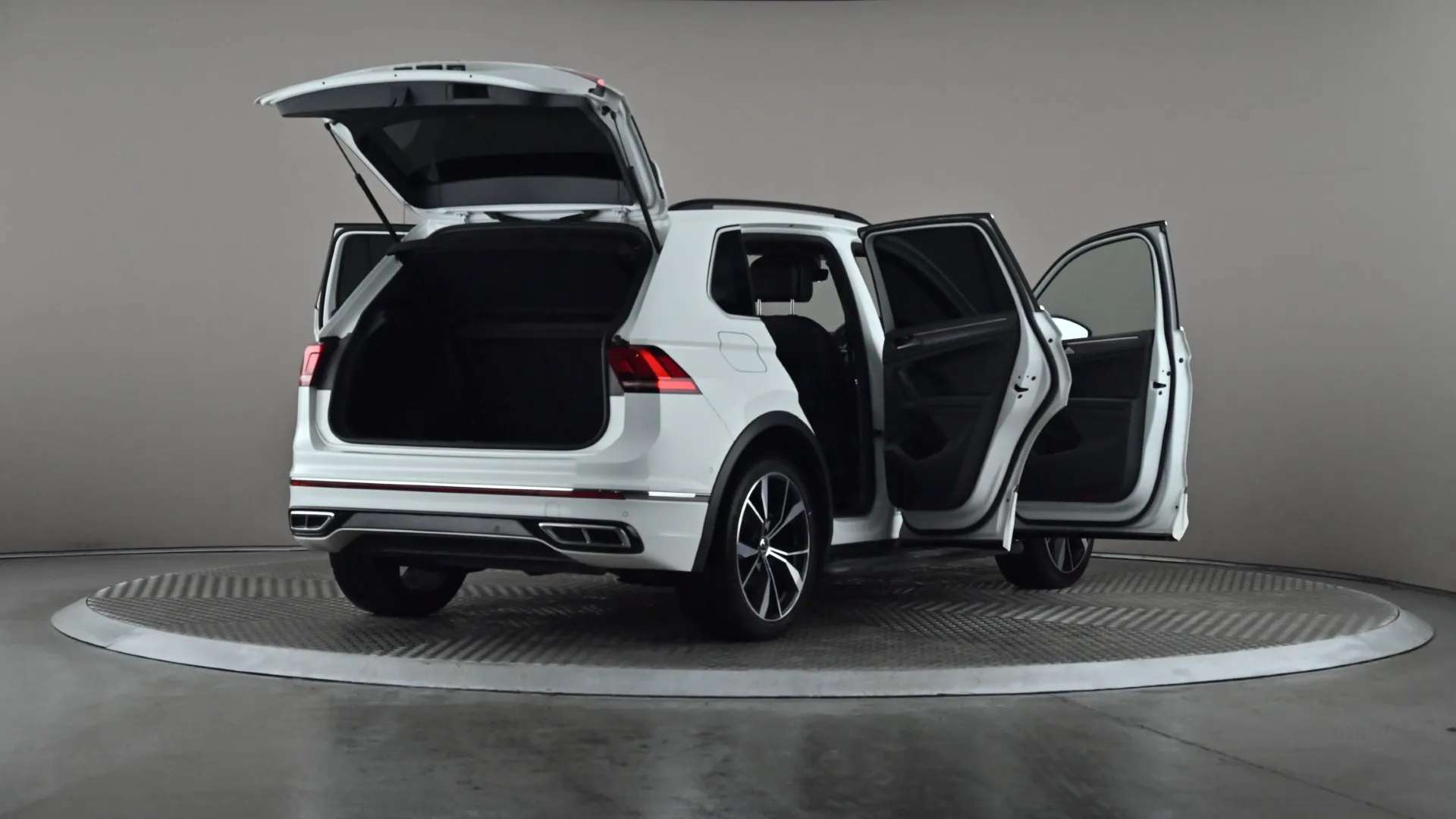 2023 VOLKSWAGEN TIGUAN 2023 VOLKSWAGEN TIGUAN
