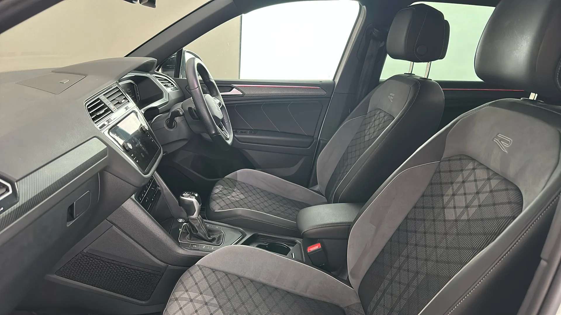 2023 VOLKSWAGEN TIGUAN 2023 VOLKSWAGEN TIGUAN