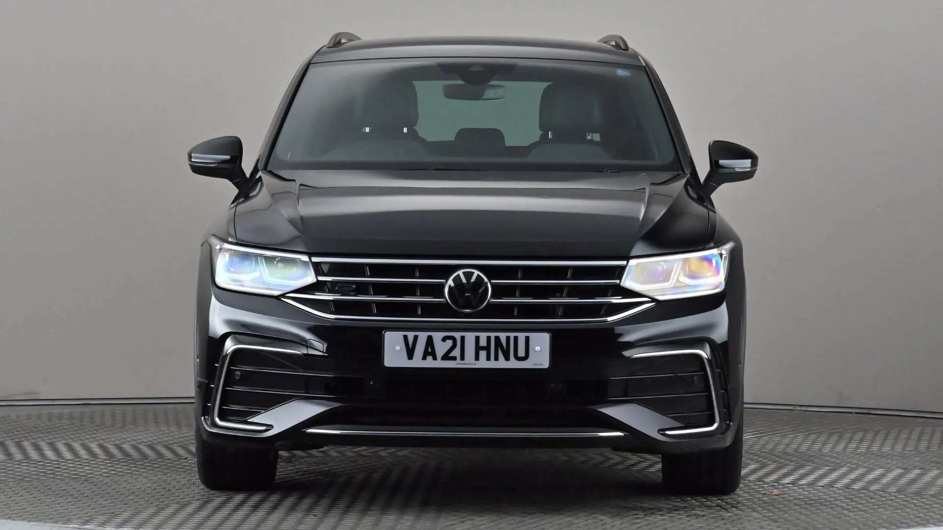 A 2021 VOLKSWAGEN TIGUAN 1.5 TSI 150 R-Line DSG A 2021 VOLKSWAGEN TIGUAN 1.5 TSI 150 R-Line DSG