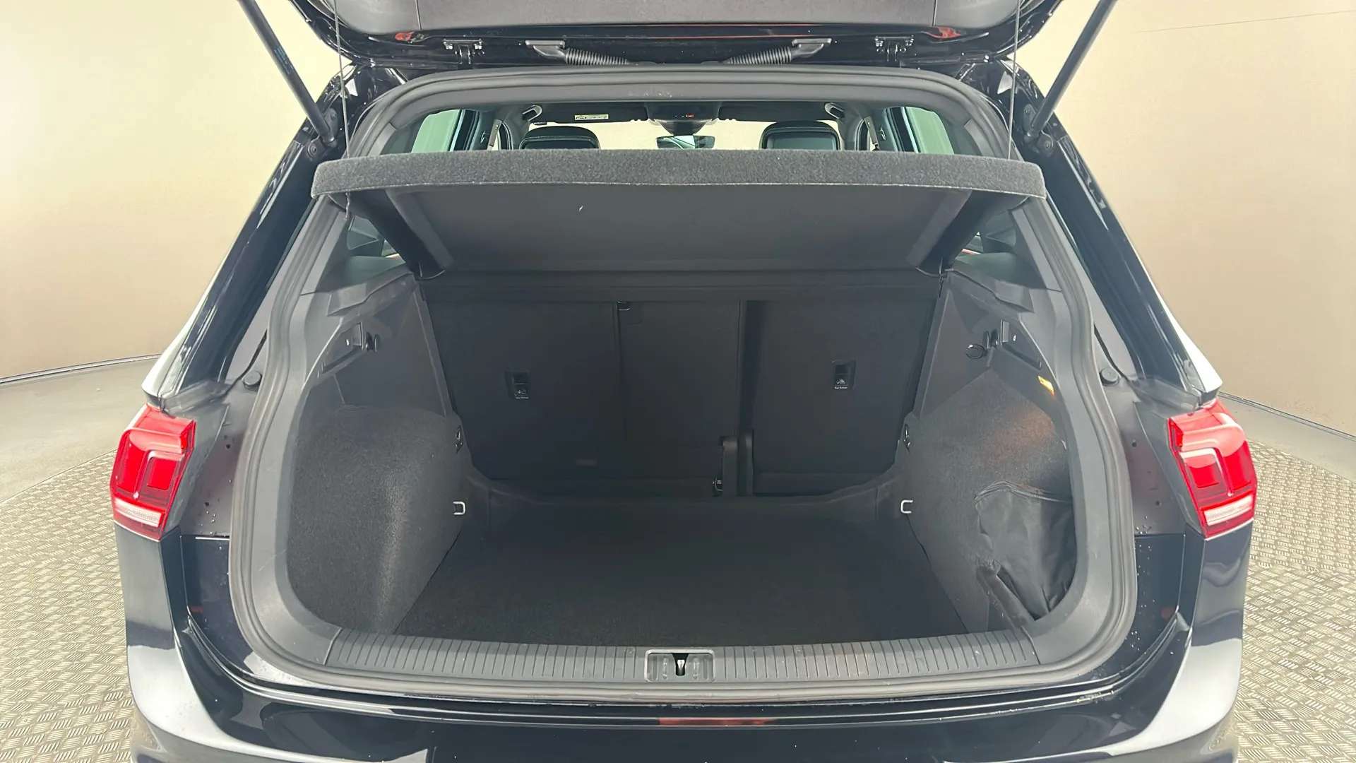 2021 VOLKSWAGEN TIGUAN 2021 VOLKSWAGEN TIGUAN