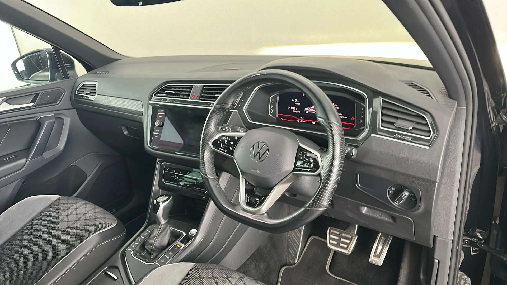 2021 VOLKSWAGEN TIGUAN 2021 VOLKSWAGEN TIGUAN