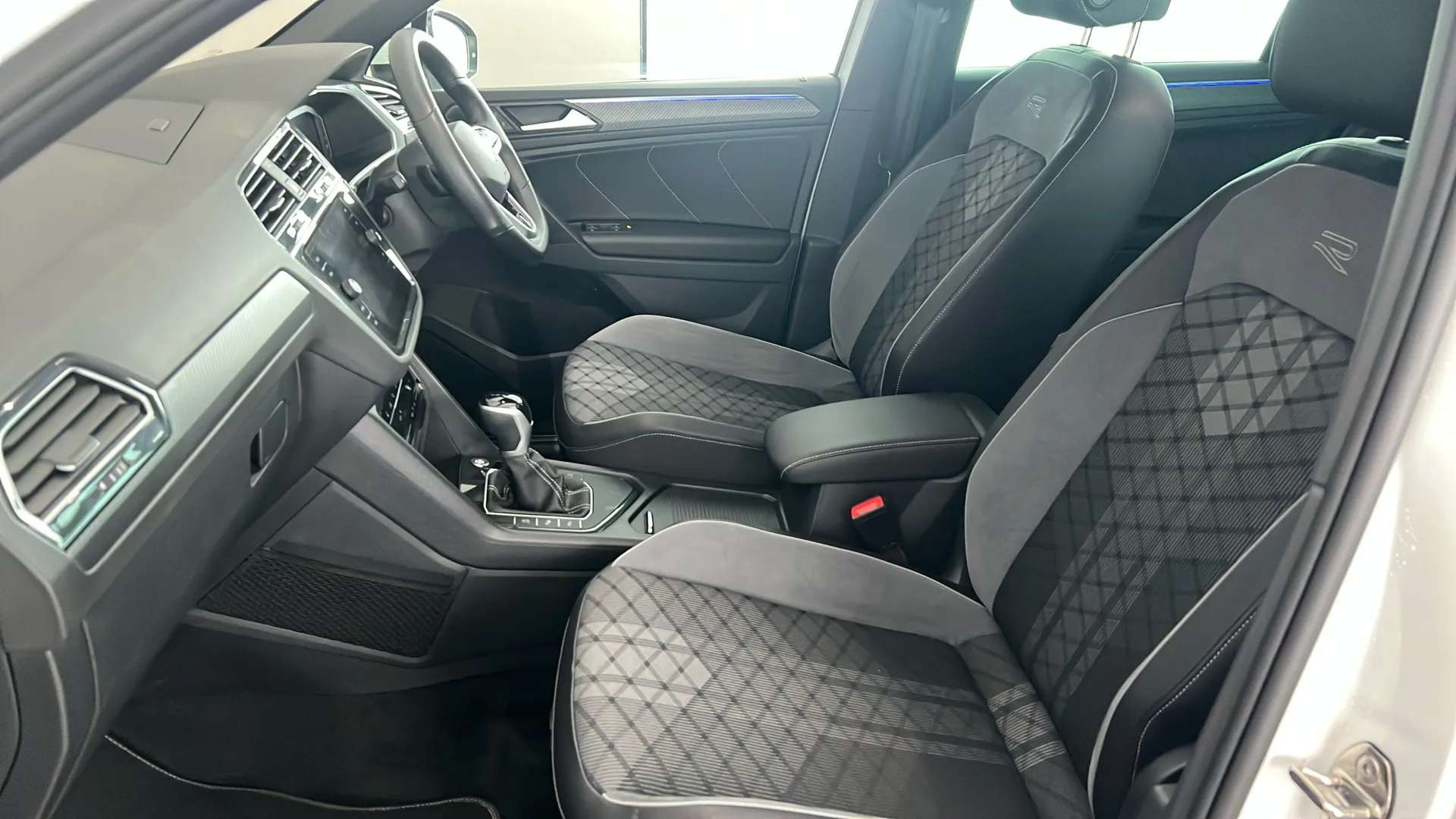 2023 VOLKSWAGEN TIGUAN 2023 VOLKSWAGEN TIGUAN