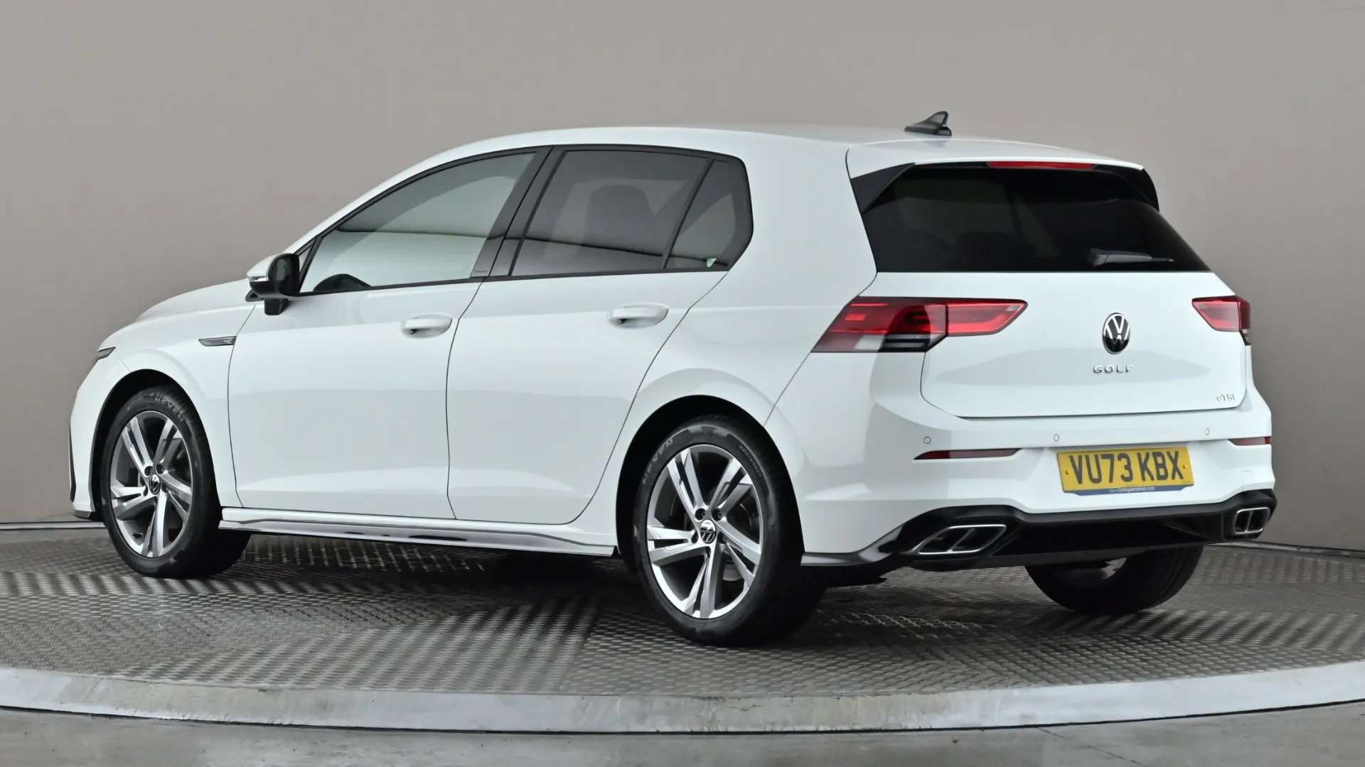 A 2023 VOLKSWAGEN GOLF 1.5 eTSI 150 R-Line DSG A 2023 VOLKSWAGEN GOLF 1.5 eTSI 150 R-Line DSG