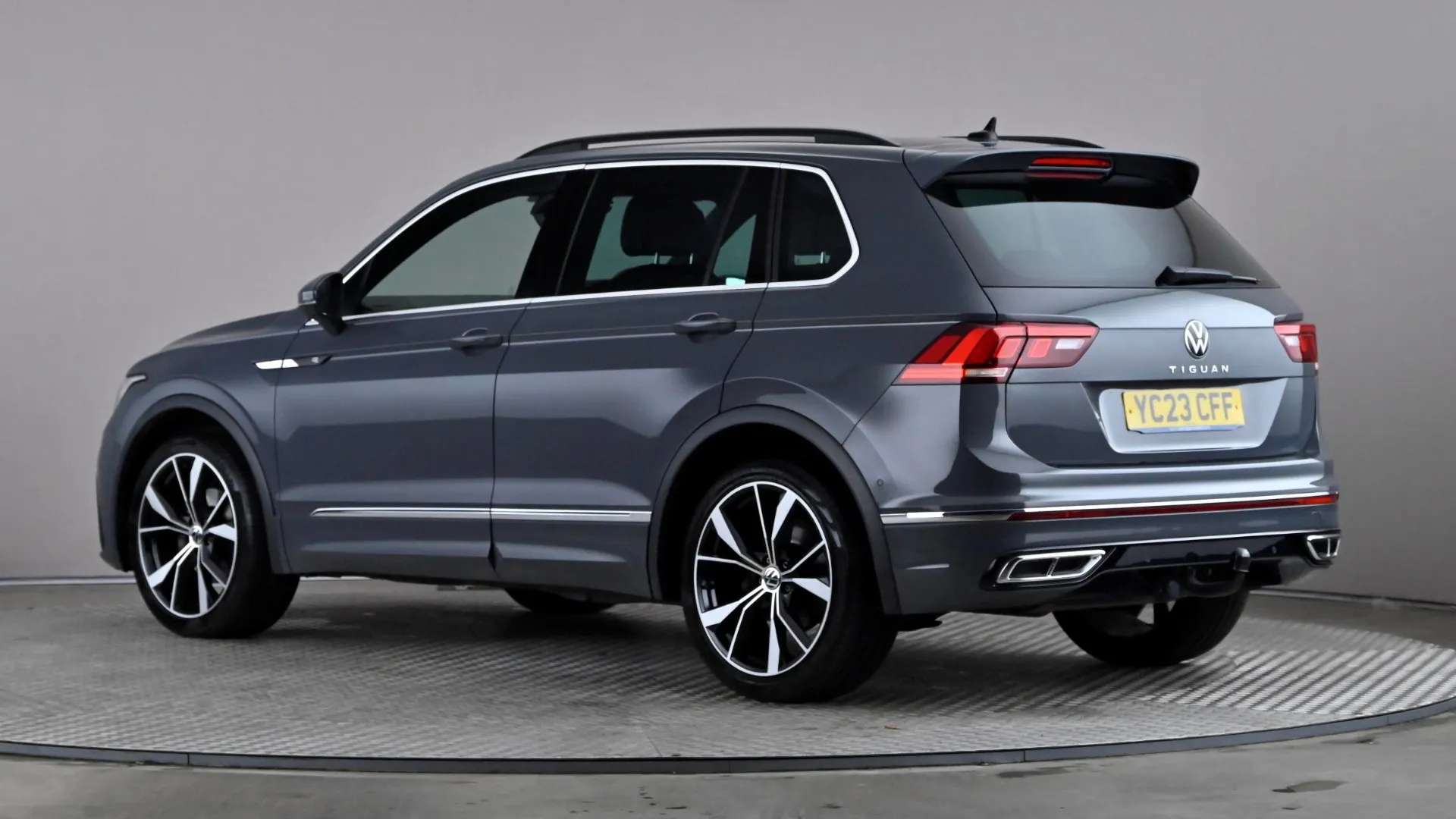 A 2023 VOLKSWAGEN TIGUAN 1.5 TSI 150 R-Line DSG A 2023 VOLKSWAGEN TIGUAN 1.5 TSI 150 R-Line DSG