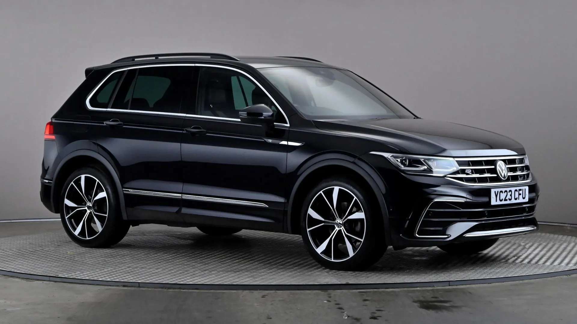 A 2023 VOLKSWAGEN TIGUAN 1.5 TSI 150 R-Line DSG A 2023 VOLKSWAGEN TIGUAN 1.5 TSI 150 R-Line DSG