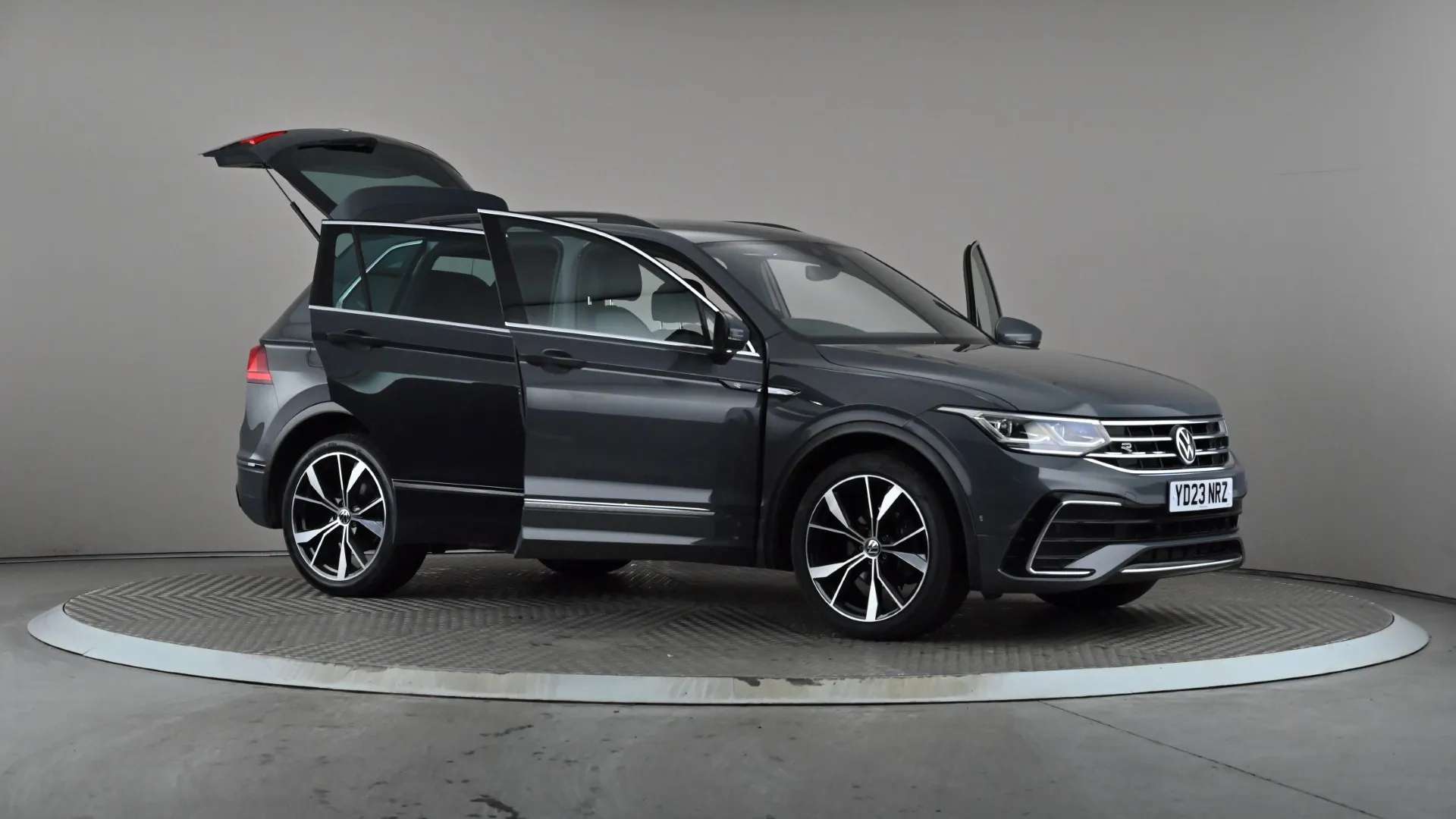 2023 VOLKSWAGEN TIGUAN 2023 VOLKSWAGEN TIGUAN