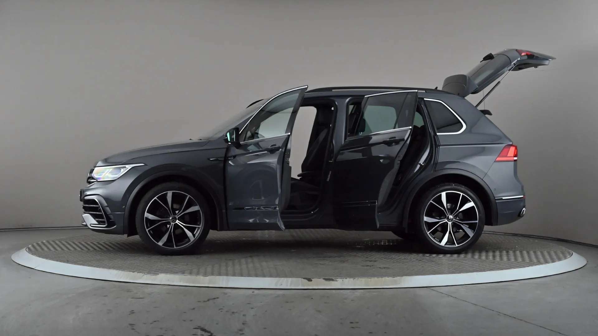 2023 VOLKSWAGEN TIGUAN 2023 VOLKSWAGEN TIGUAN