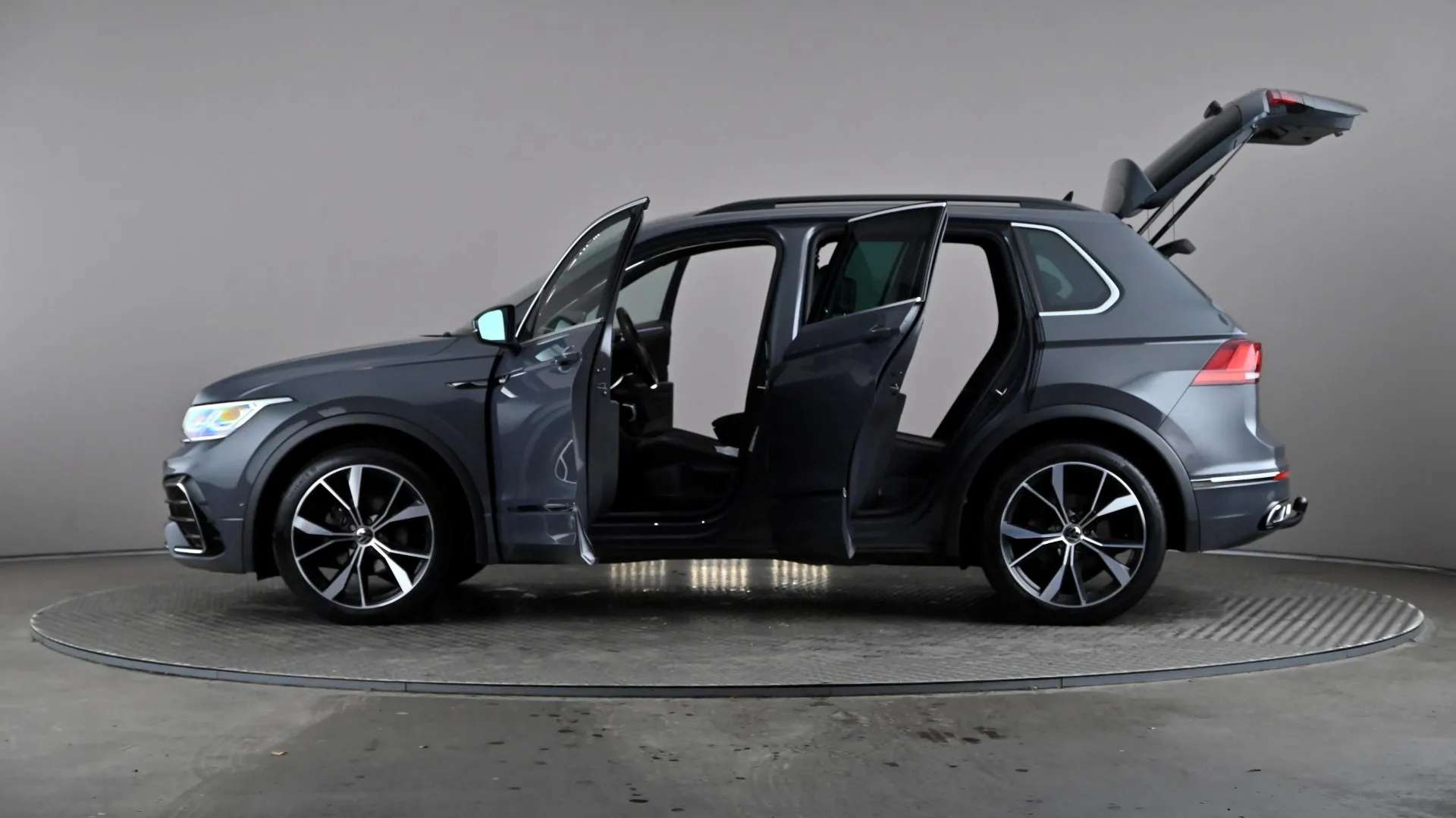 2023 VOLKSWAGEN TIGUAN 2023 VOLKSWAGEN TIGUAN