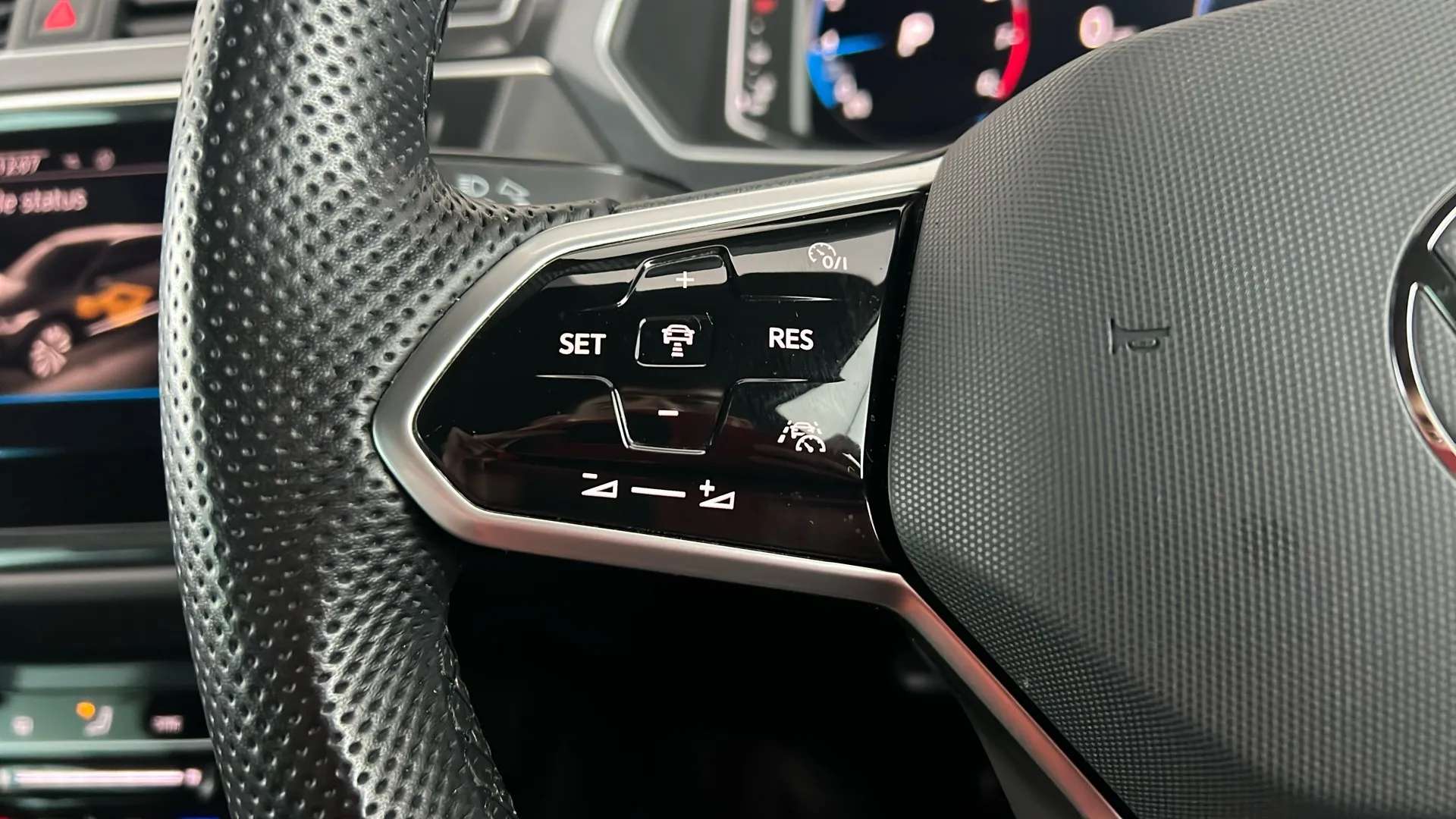 2023 VOLKSWAGEN TIGUAN 2023 VOLKSWAGEN TIGUAN