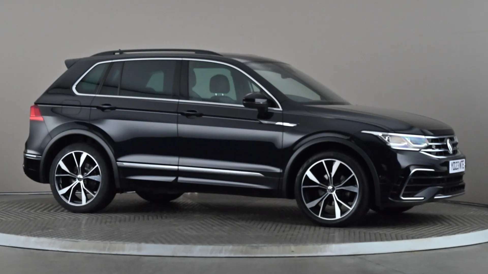 A 2023 VOLKSWAGEN TIGUAN 1.5 TSI 150 R-Line DSG A 2023 VOLKSWAGEN TIGUAN 1.5 TSI 150 R-Line DSG