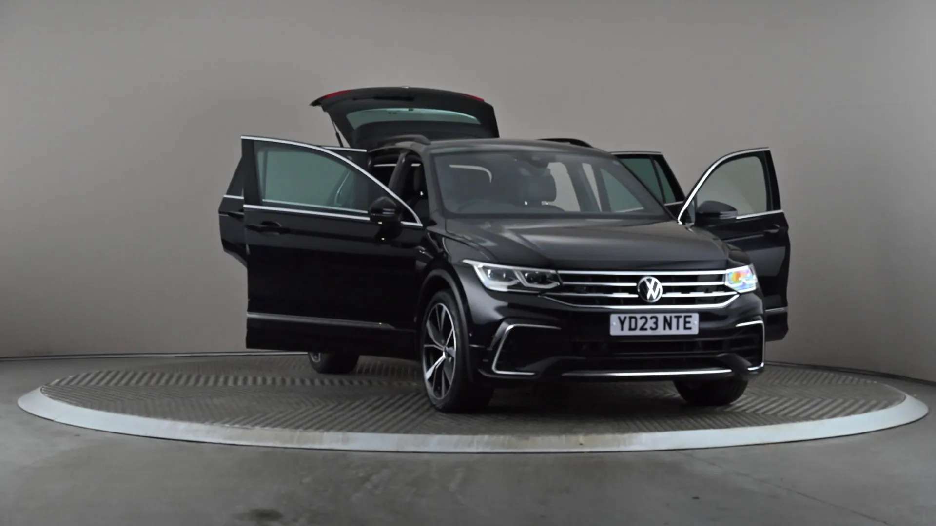 2023 VOLKSWAGEN TIGUAN 2023 VOLKSWAGEN TIGUAN