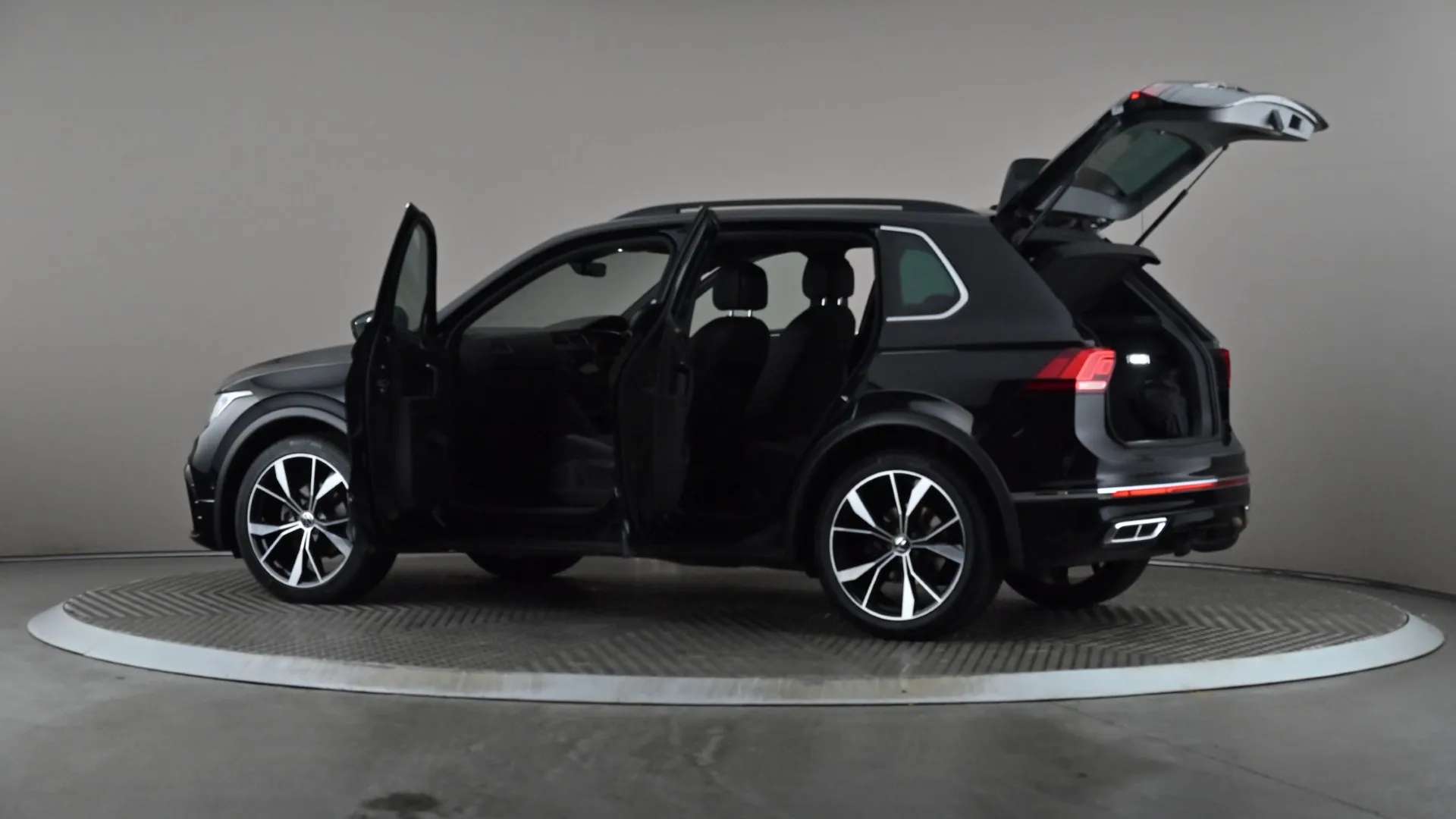 2023 VOLKSWAGEN TIGUAN 2023 VOLKSWAGEN TIGUAN