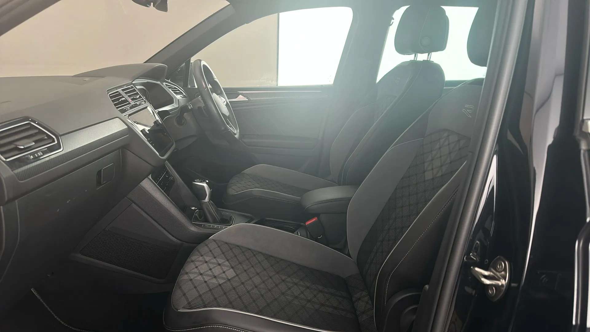 2023 VOLKSWAGEN TIGUAN 2023 VOLKSWAGEN TIGUAN