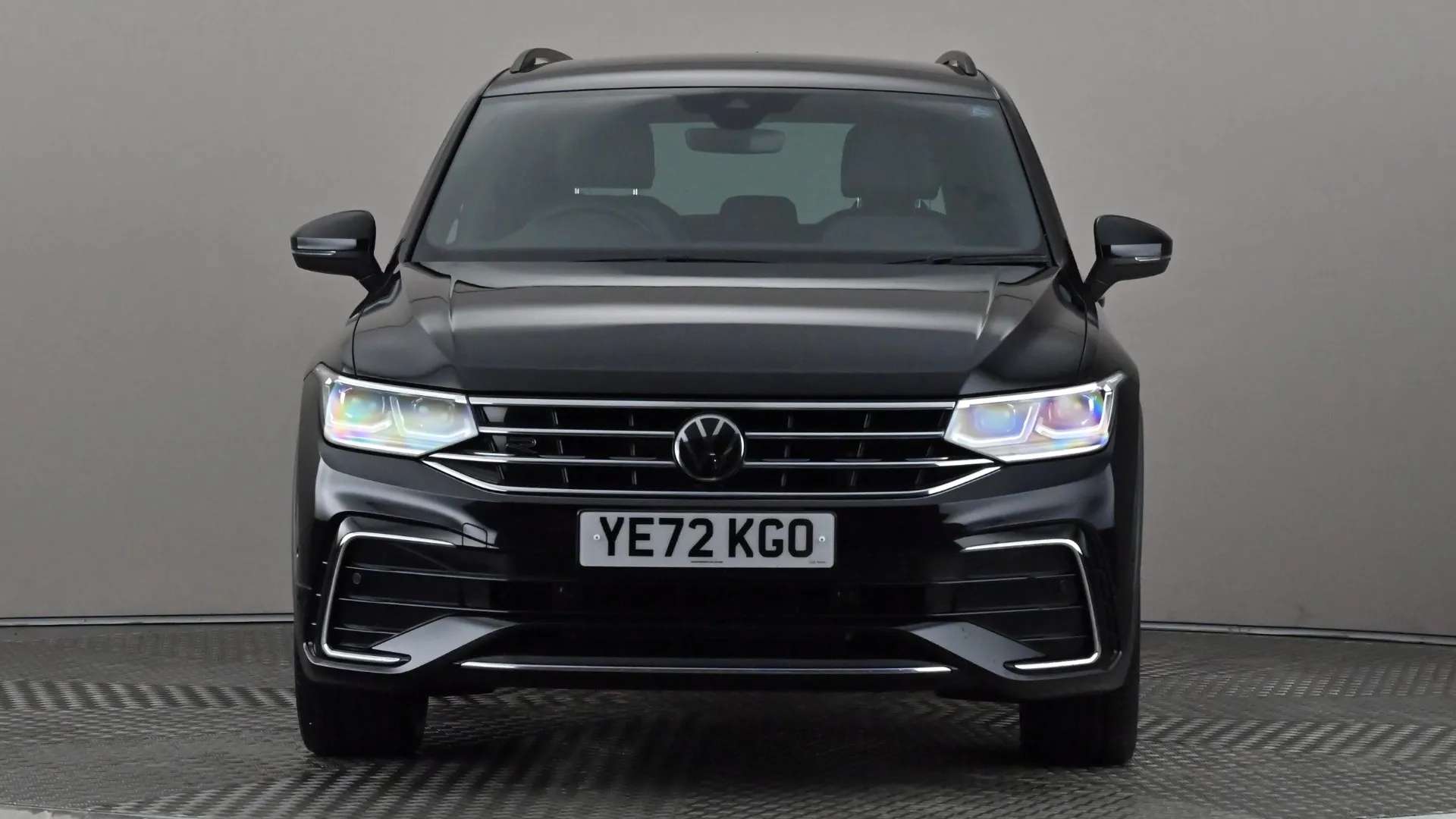 A 2022 VOLKSWAGEN TIGUAN 1.5 TSI 150 R-Line DSG A 2022 VOLKSWAGEN TIGUAN 1.5 TSI 150 R-Line DSG