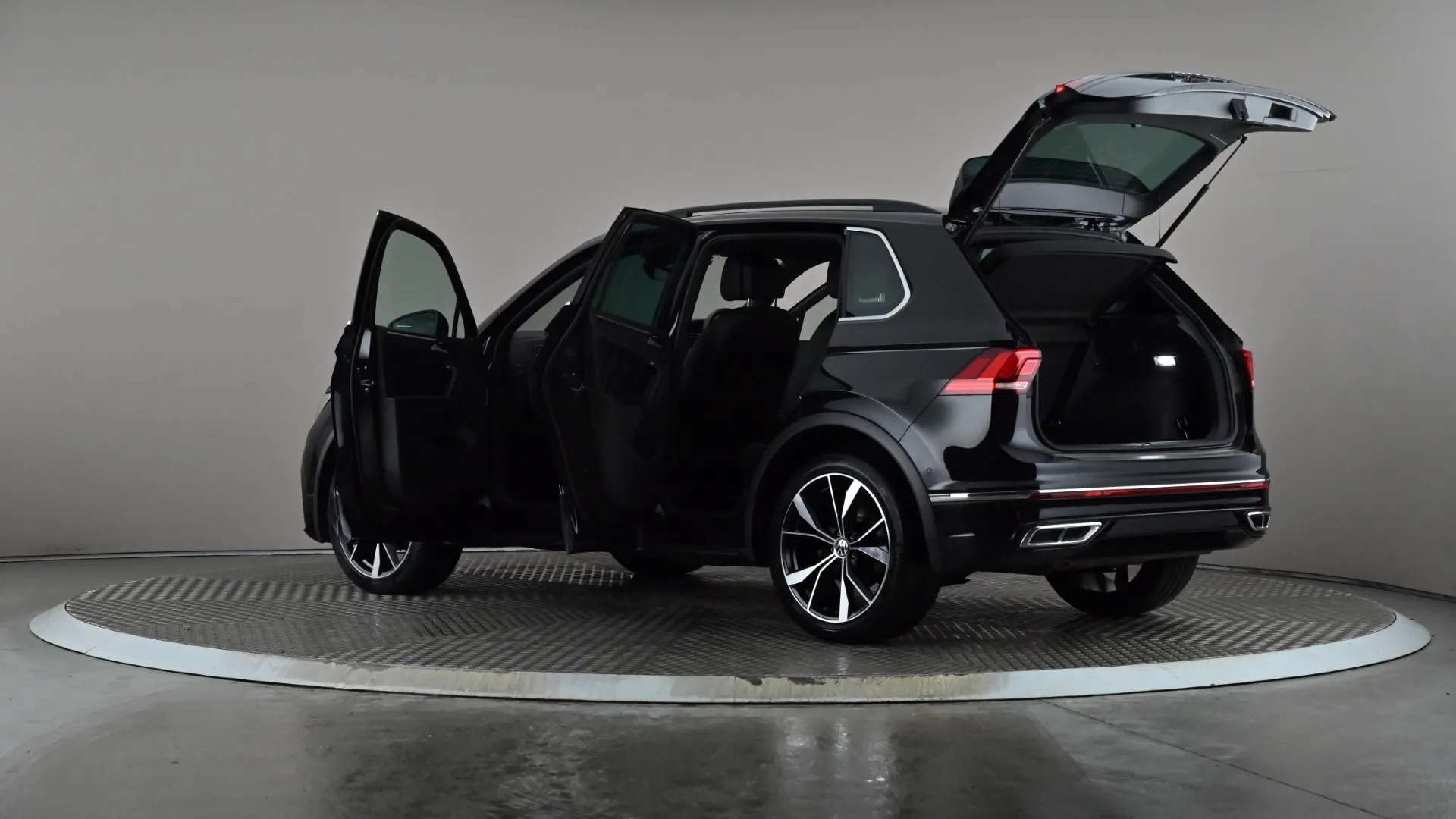 2022 VOLKSWAGEN TIGUAN 2022 VOLKSWAGEN TIGUAN