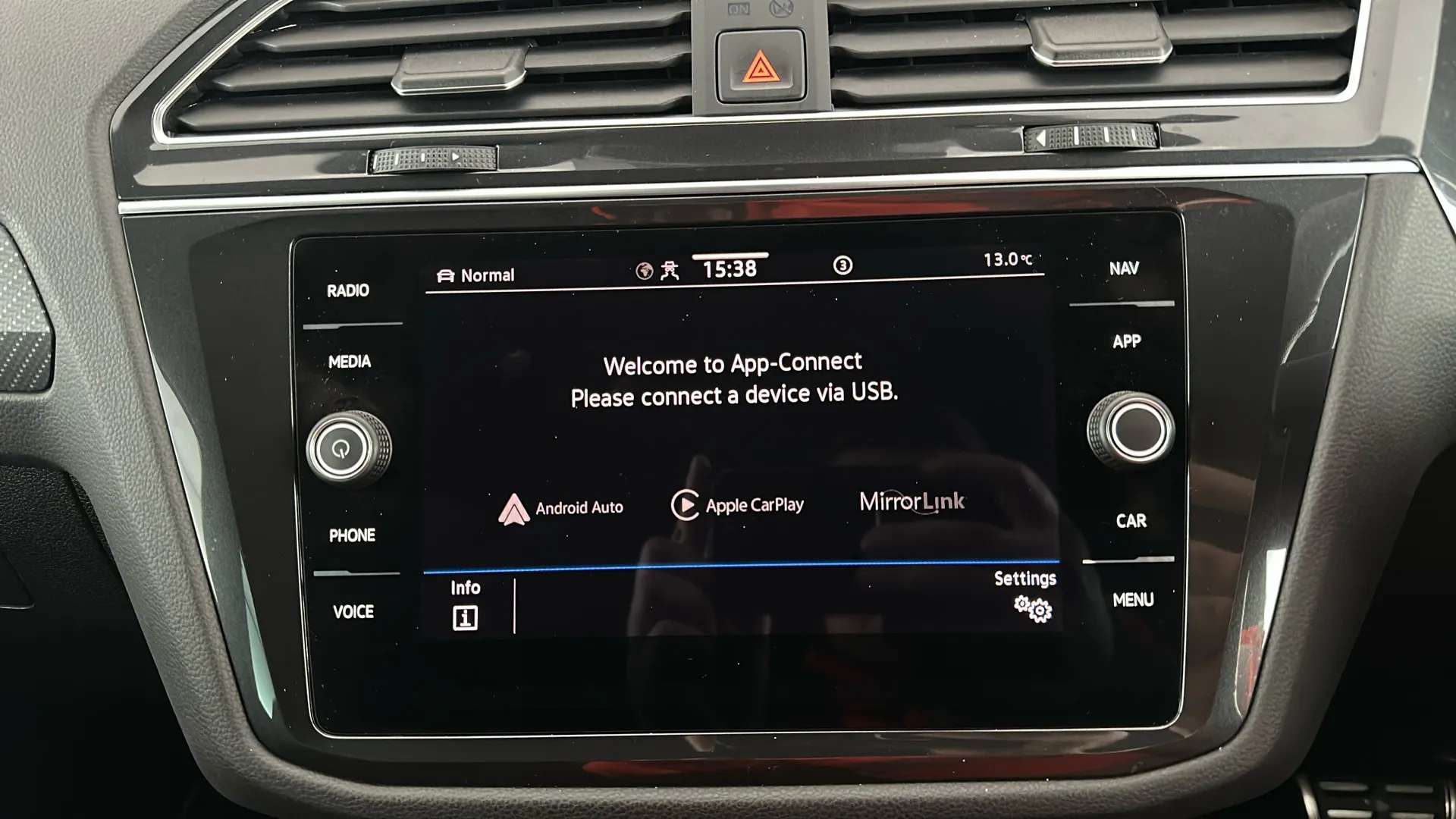 2022 VOLKSWAGEN TIGUAN 2022 VOLKSWAGEN TIGUAN
