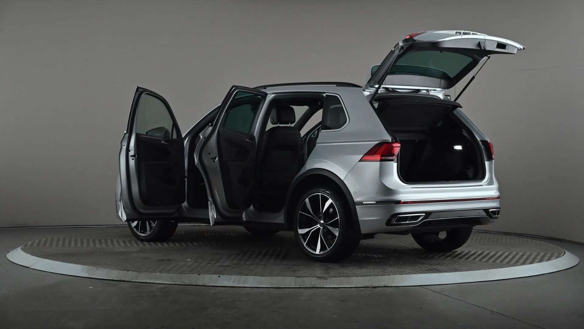 2023 VOLKSWAGEN TIGUAN 2023 VOLKSWAGEN TIGUAN