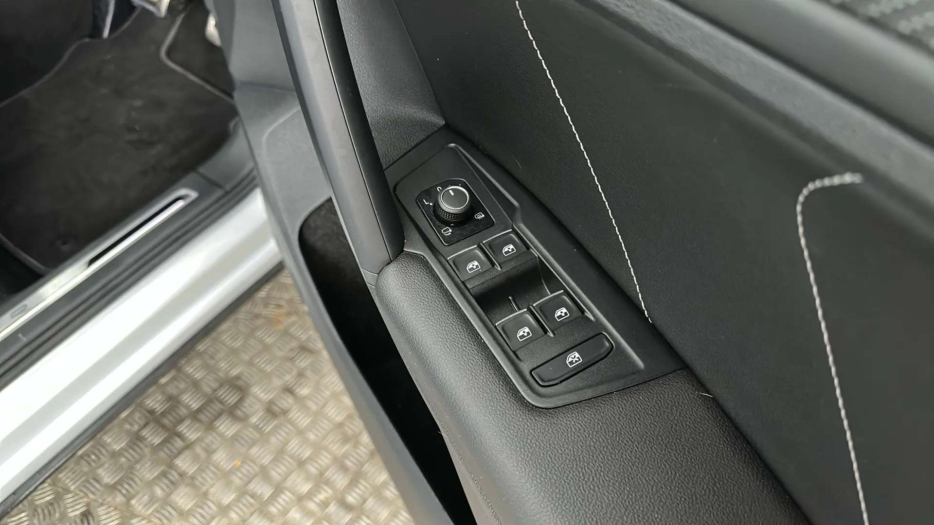 2023 VOLKSWAGEN TIGUAN 2023 VOLKSWAGEN TIGUAN