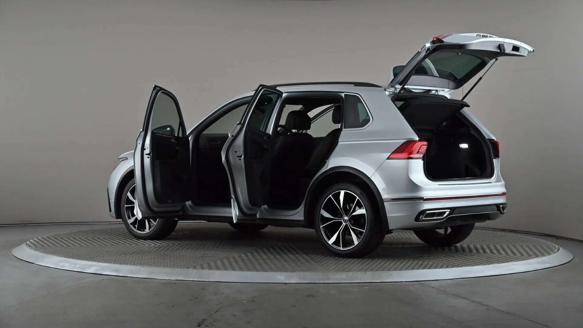 2023 VOLKSWAGEN TIGUAN 2023 VOLKSWAGEN TIGUAN