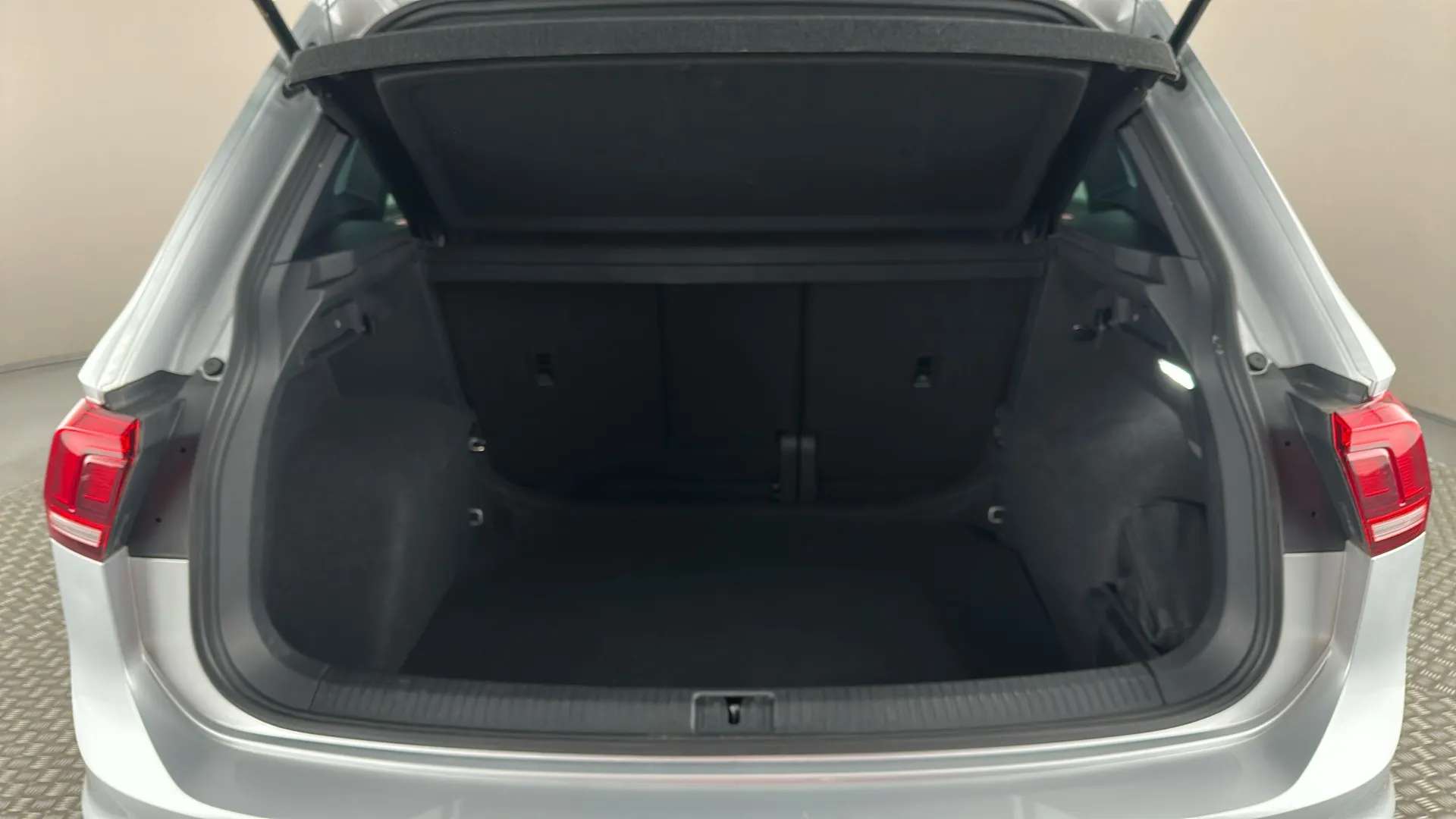 2023 VOLKSWAGEN TIGUAN 2023 VOLKSWAGEN TIGUAN