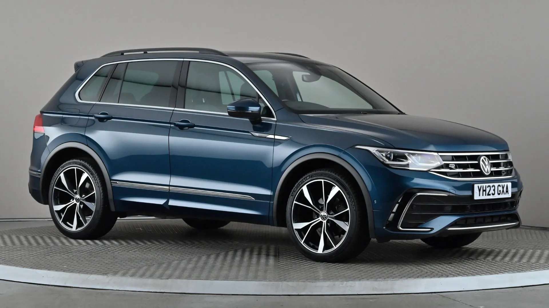A 2023 VOLKSWAGEN TIGUAN 1.5 TSI 150 R-Line DSG A 2023 VOLKSWAGEN TIGUAN 1.5 TSI 150 R-Line DSG