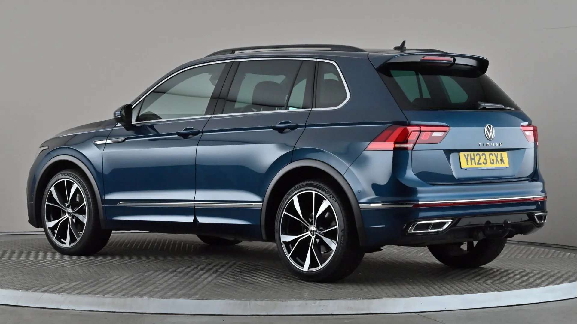 A 2023 VOLKSWAGEN TIGUAN 1.5 TSI 150 R-Line DSG A 2023 VOLKSWAGEN TIGUAN 1.5 TSI 150 R-Line DSG