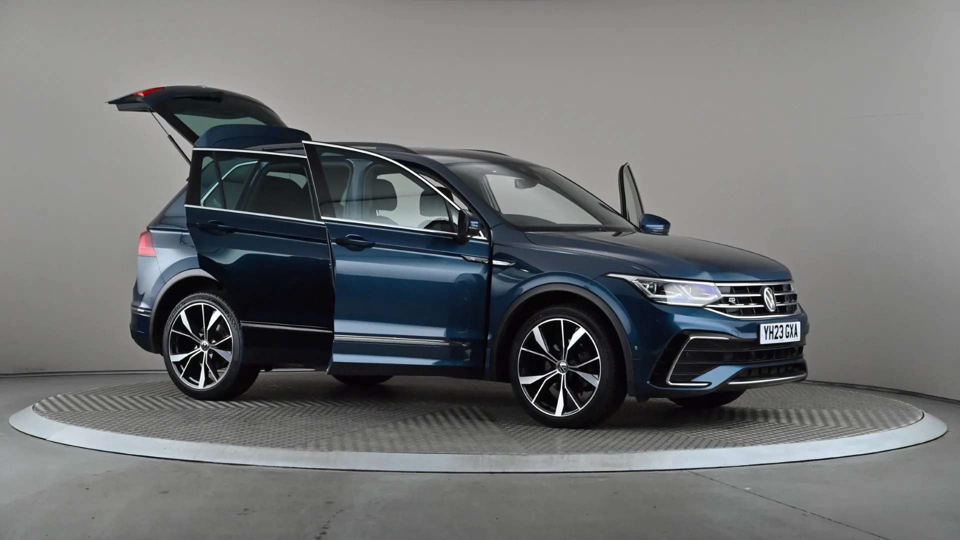 2023 VOLKSWAGEN TIGUAN 2023 VOLKSWAGEN TIGUAN