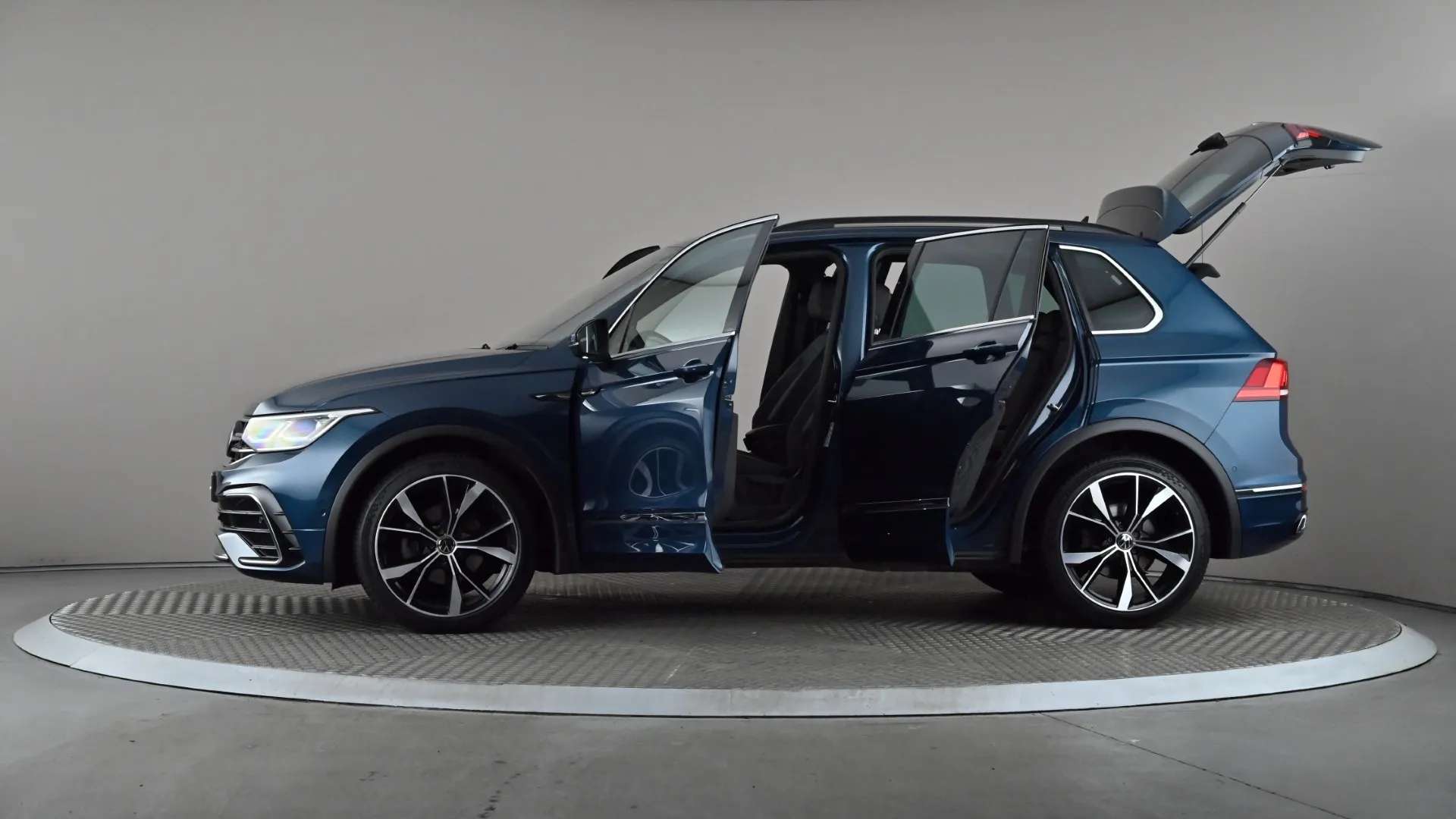 2023 VOLKSWAGEN TIGUAN 2023 VOLKSWAGEN TIGUAN